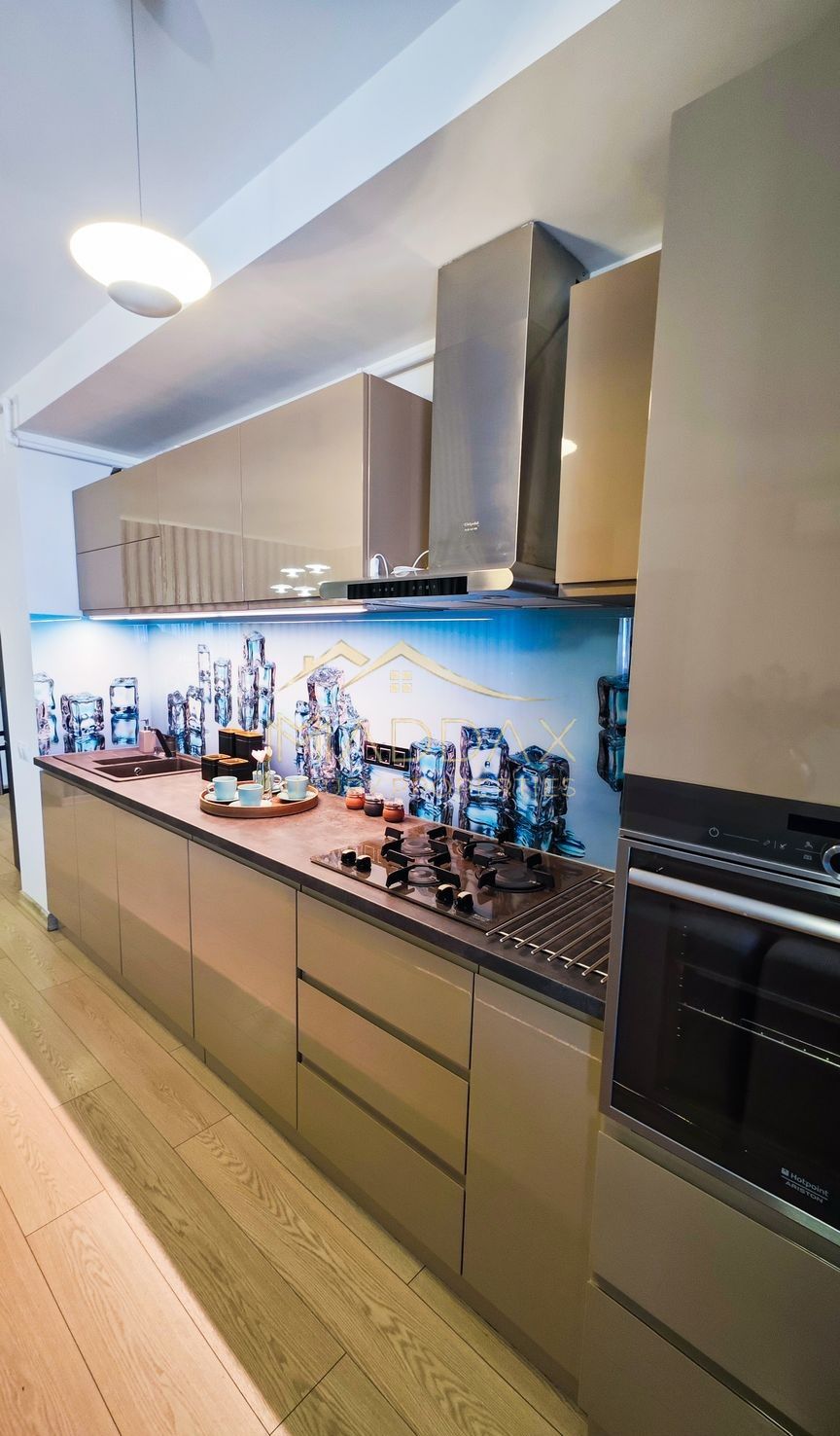 Apartament 3 camere premium, etaj 9 | Smart Home | Complex Metrocity | 1300€ — fotografia 6