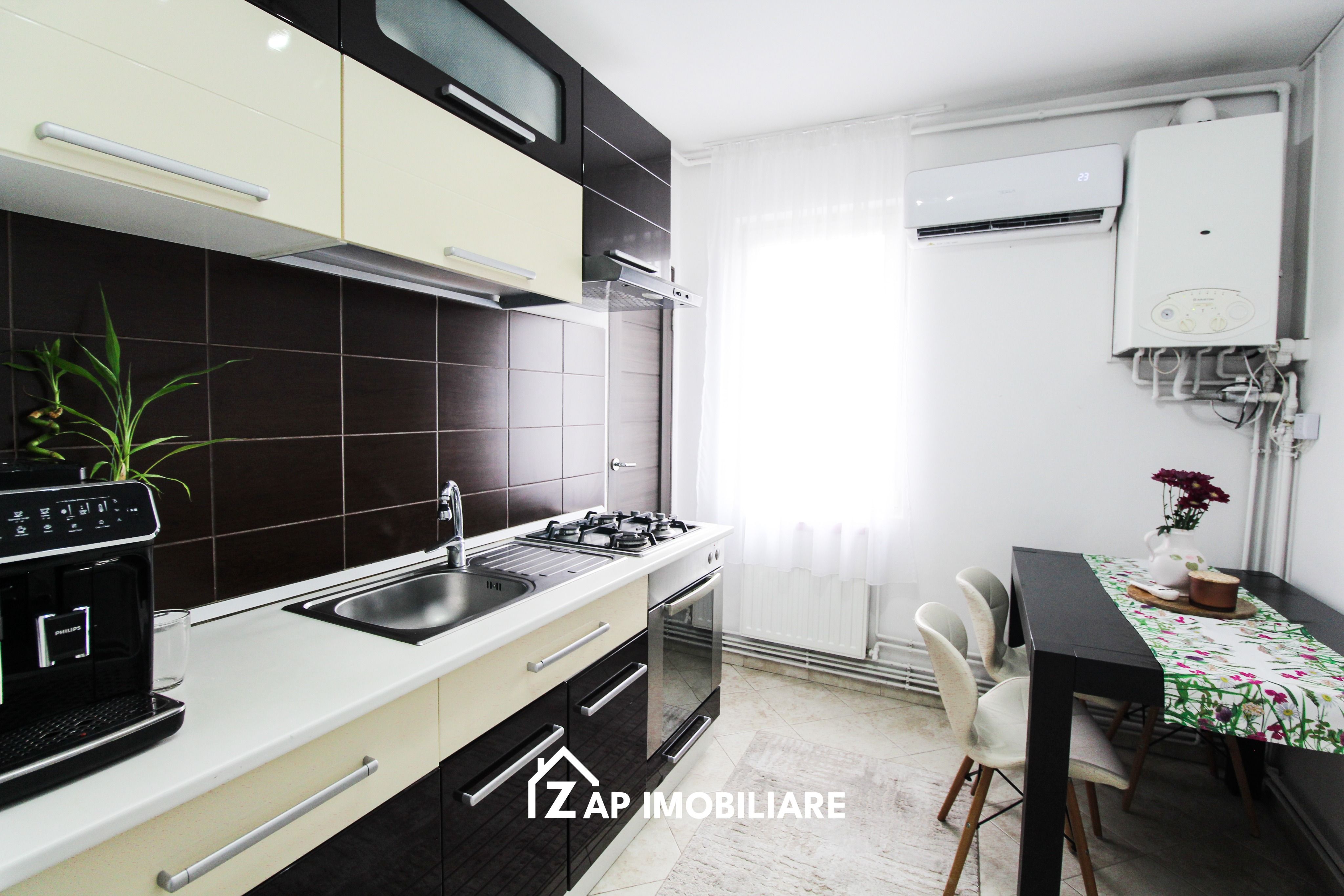 Tudor - Ap modern decomandat 2 camere - 52 mp - Str Selimbar — fotografia 10