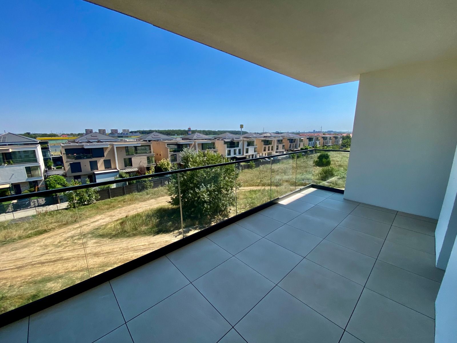 Vand Apartament 3 camere cu terasa in imobil nou Pipera — fotografia 6