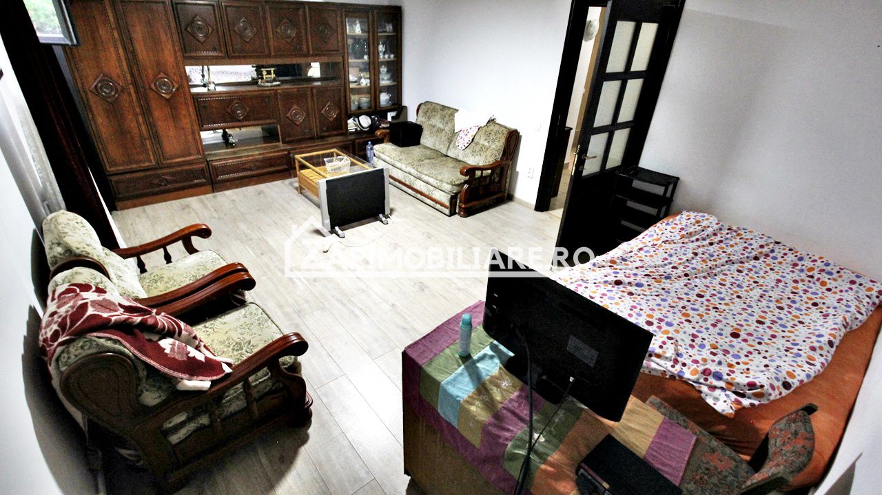 Cazare muncitori Casa 3 camere, 100 mp, 1.000 mp teren, — fotografia 10