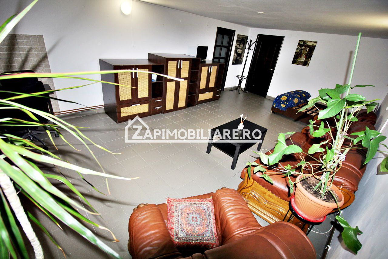 Cazare muncitori Casa 3 camere, 100 mp, 1.000 mp teren, — fotografia 3