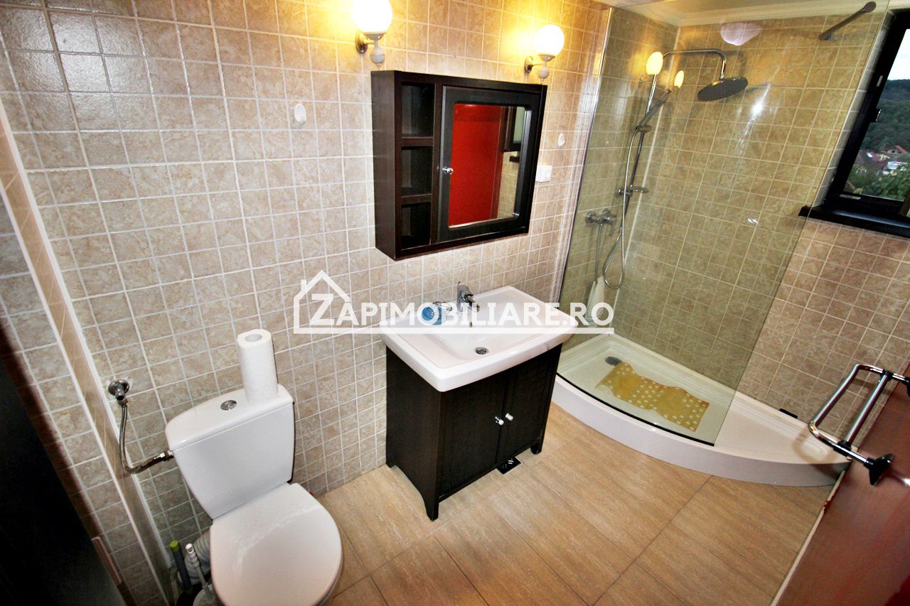 Cazare muncitori Casa 3 camere, 100 mp, 1.000 mp teren, — fotografia 6
