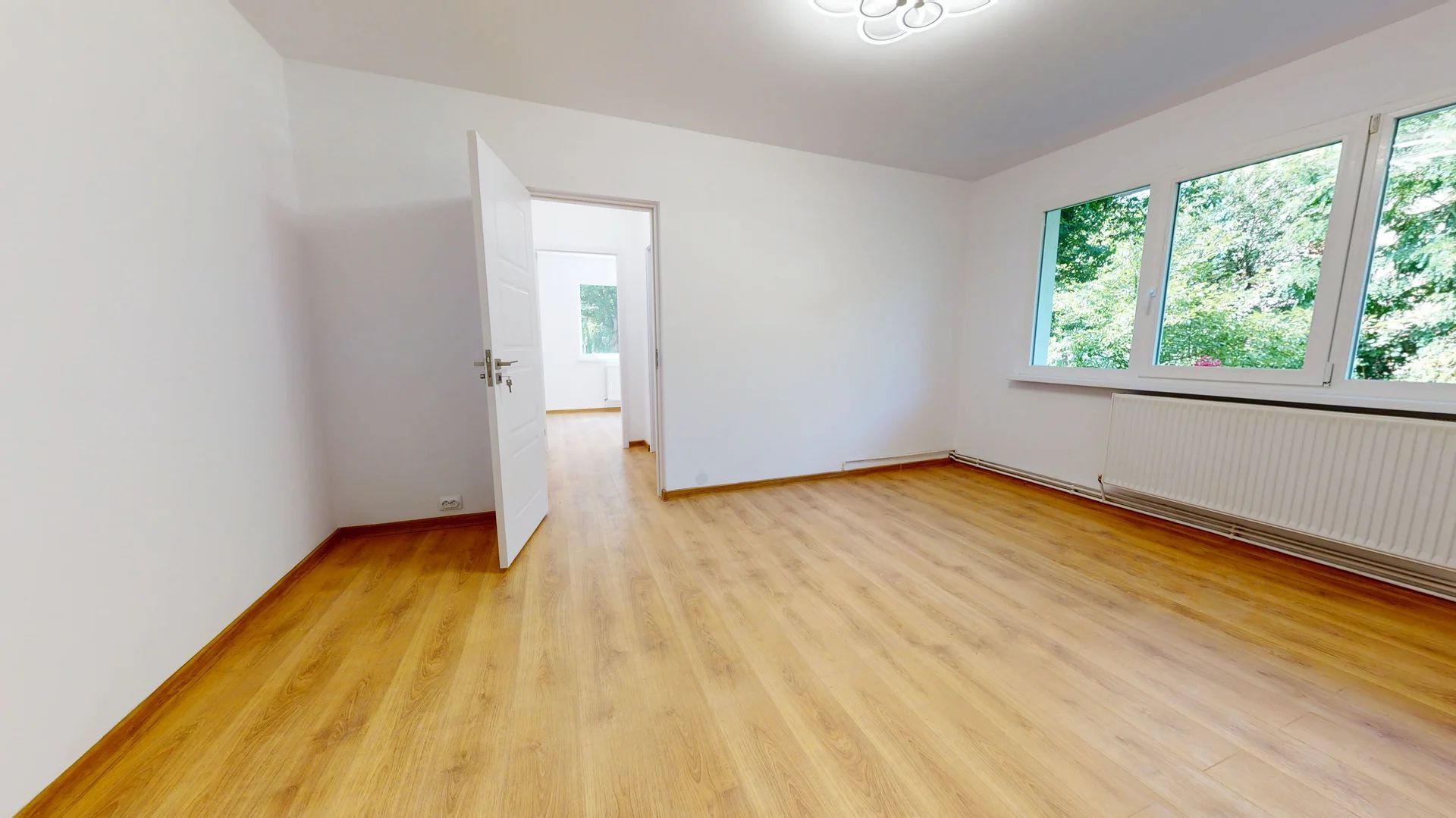 Apartament renovat,in zona faget-piata dacia — fotografia 9