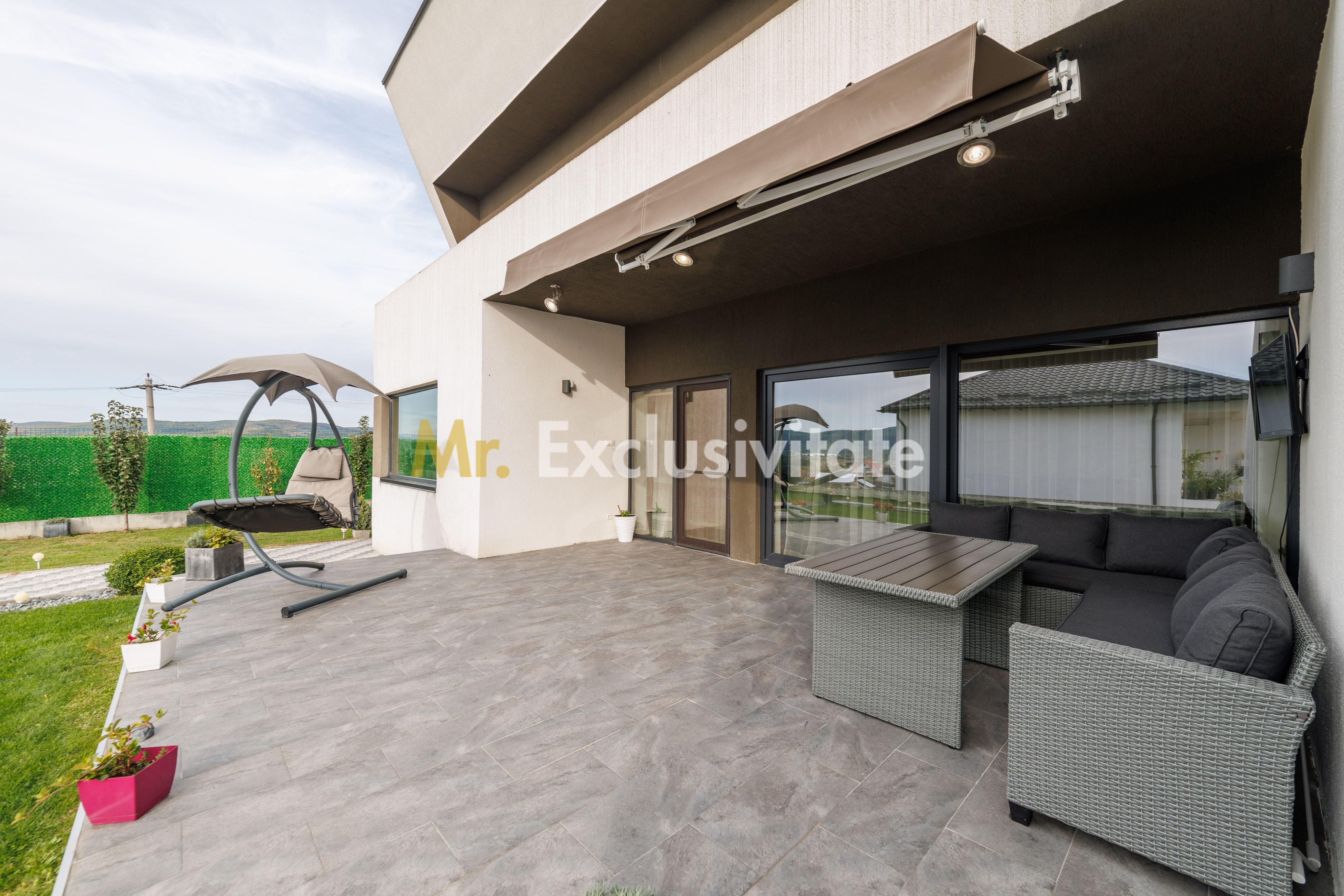 Casa moderna, constructie solida -view panoramic -Mioveni-Arges! — fotografia 10