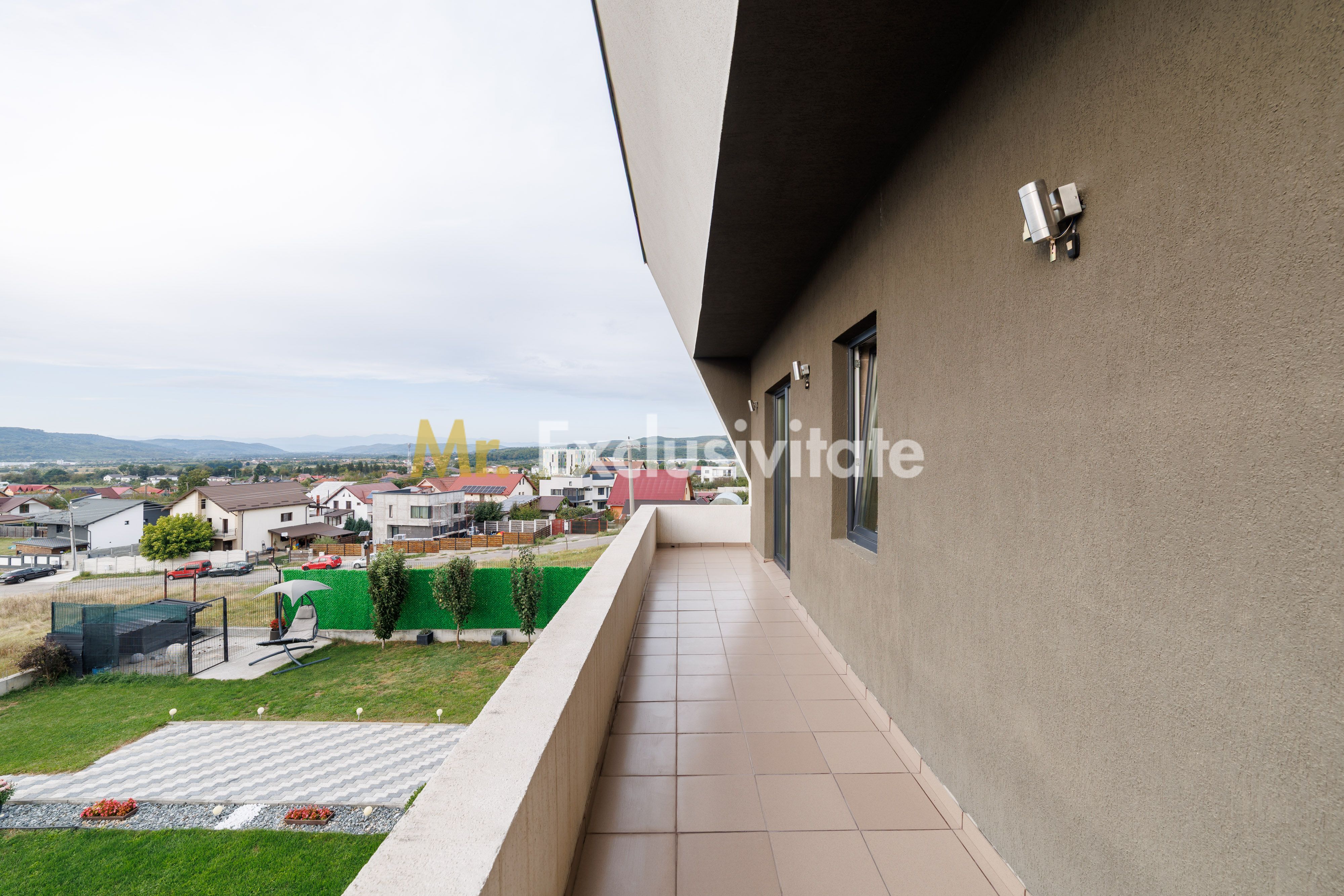 Casa moderna, constructie solida -view panoramic -Mioveni-Arges! — fotografia 11