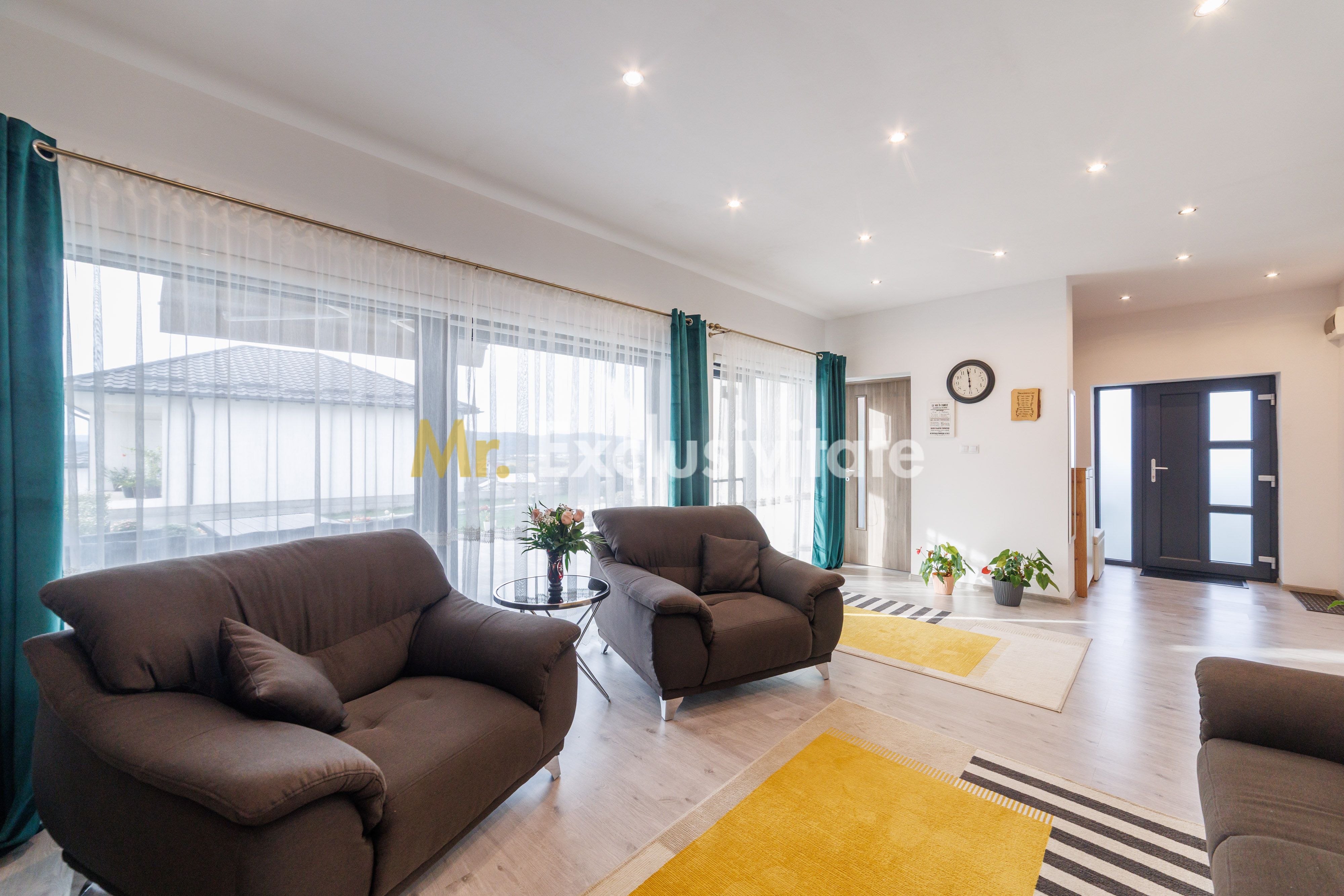 Casa moderna, constructie solida -view panoramic -Mioveni-Arges! — fotografia 13