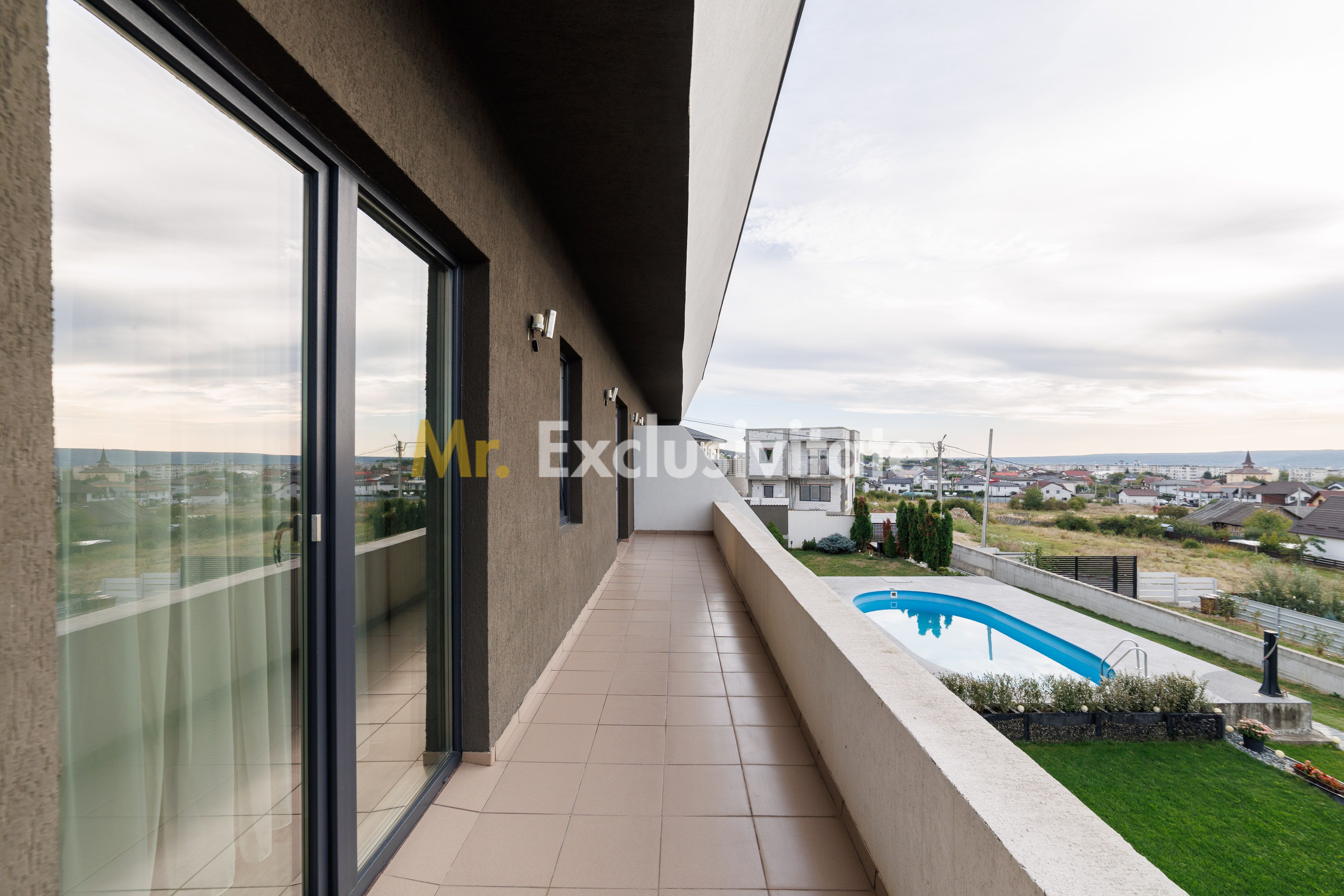 Casa moderna, constructie solida -view panoramic -Mioveni-Arges! — fotografia 17