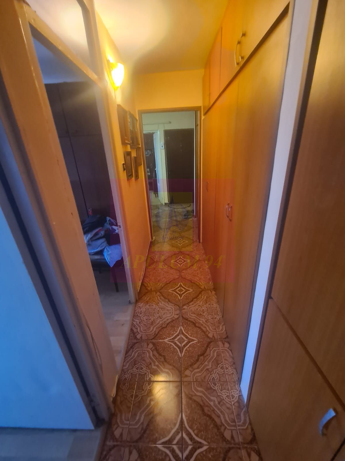 Apartament cu 3 camere de vanzare in Campina - Zona Centrala — fotografia 5
