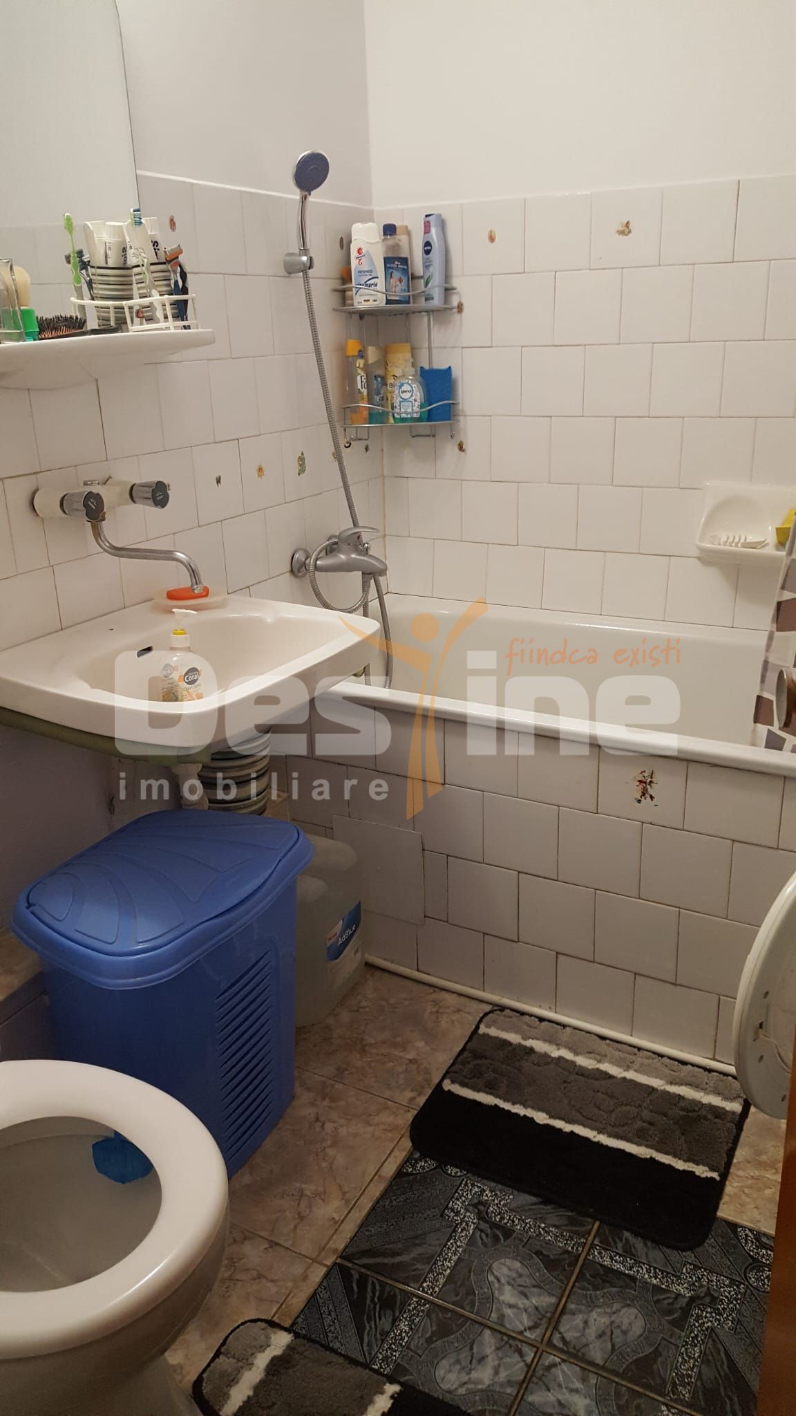 APARTAMENT 3 CAMERE DECOMANDAT — fotografia 5