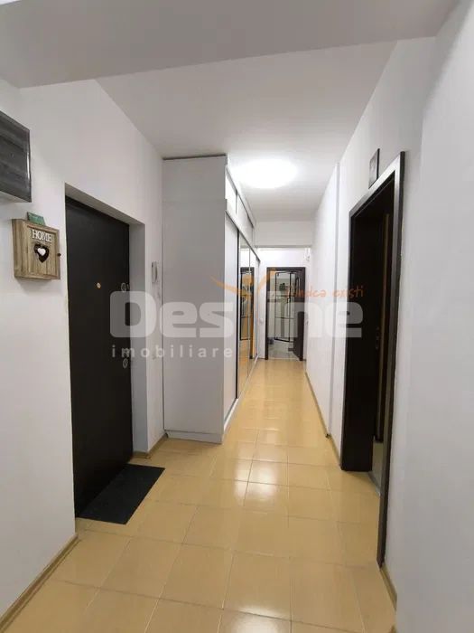 APARTAMENT 3 CAMERE DECOMANDAT  CARTIERUL LATIN — fotografia 6