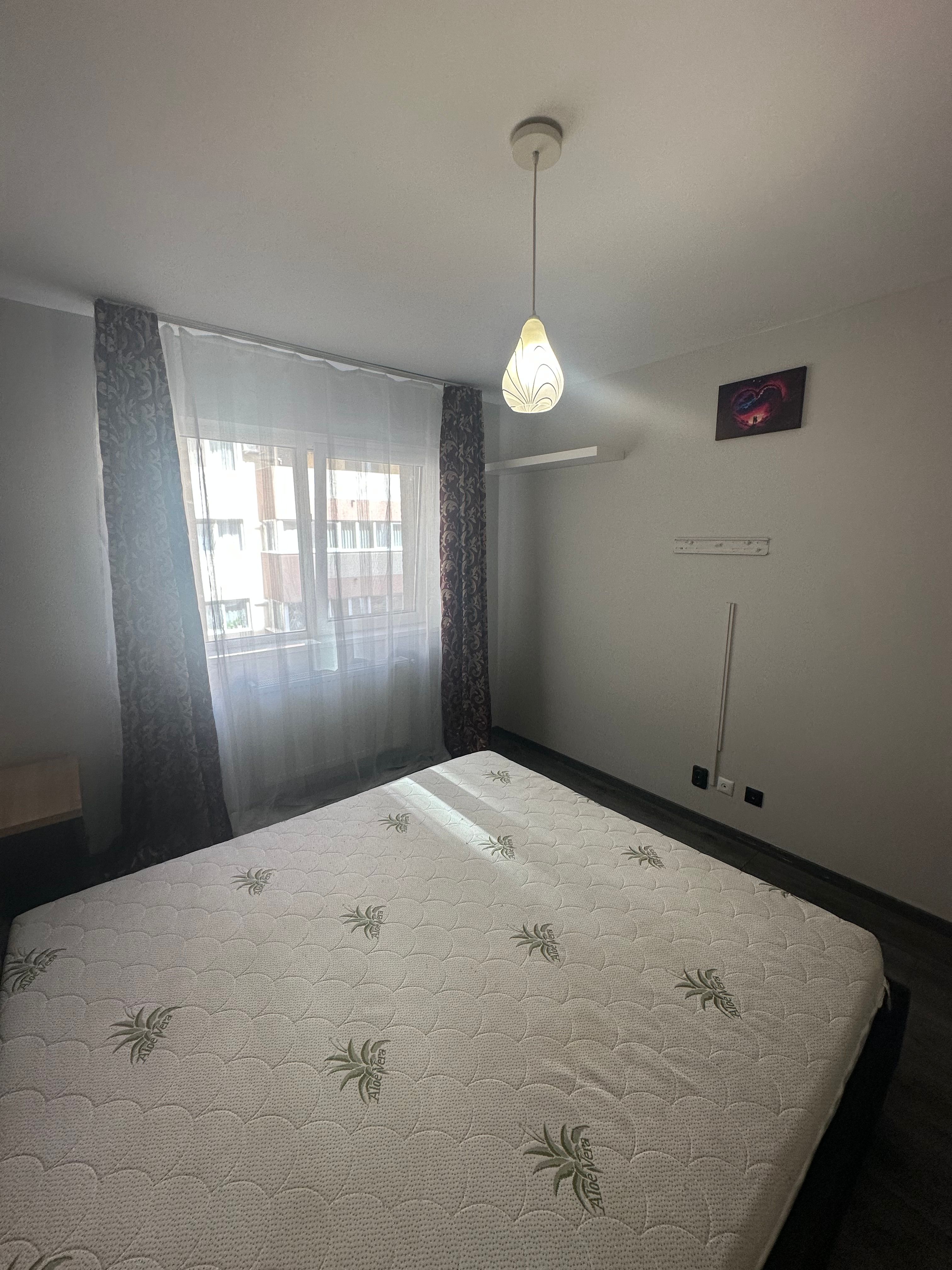 Apartament 3 camere de inchiriat-Metrou Aparatorii Patriei — fotografia 3