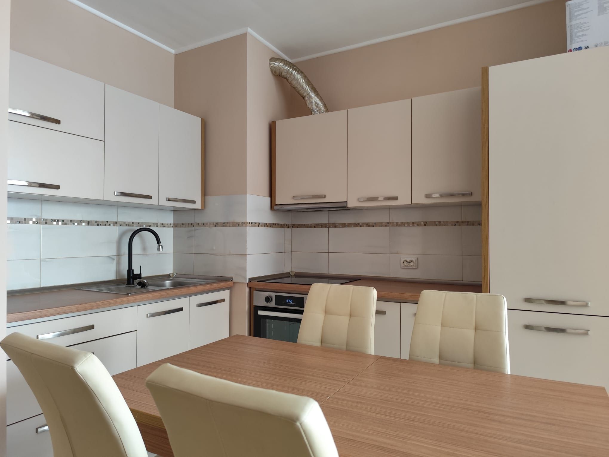 Apart.3 camere in Calea Aradului nr.4 - Cartierul Luceafarul, Oradea — fotografia 10