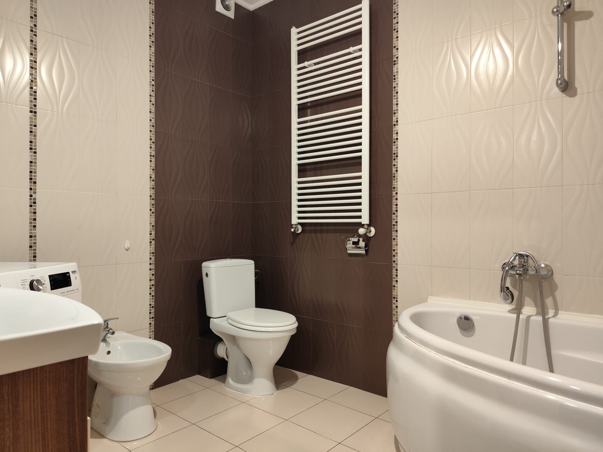 Apart.3 camere in Calea Aradului nr.4 - Cartierul Luceafarul, Oradea — fotografia 14