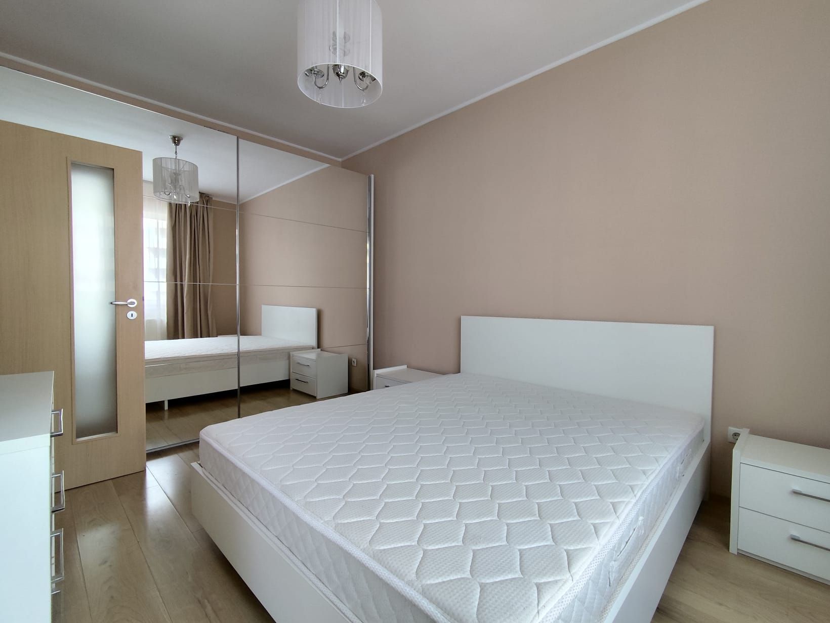 Apart.3 camere in Calea Aradului nr.4 - Cartierul Luceafarul, Oradea — fotografia 6