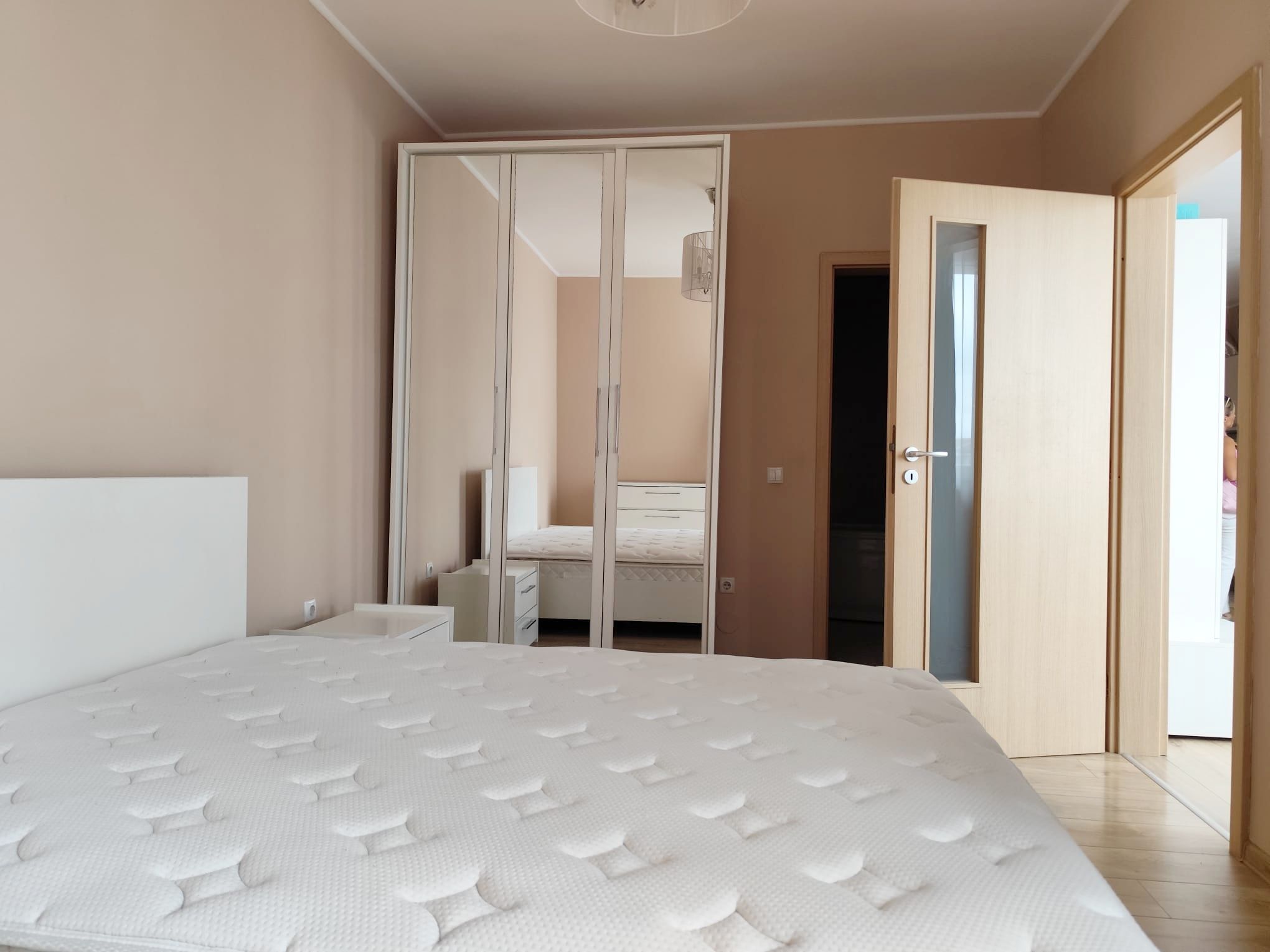 Apart.3 camere in Calea Aradului nr.4 - Cartierul Luceafarul, Oradea — fotografia 9