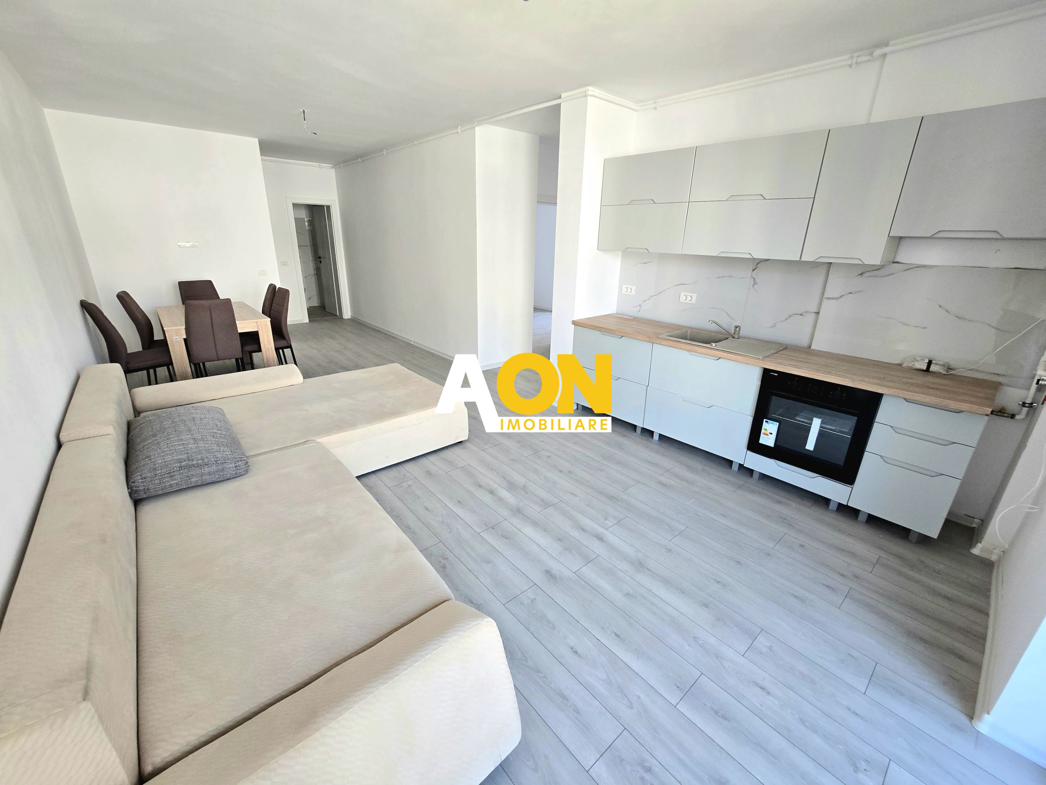 Apartament cu 3 Camere, Bloc Nou, Prima Închiriere, Zona Centru