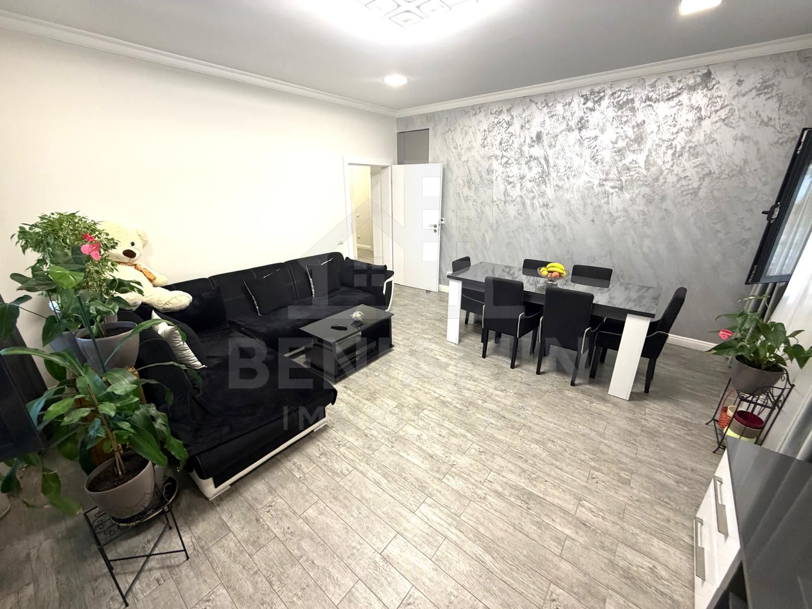 Apartament decomandat deosebit 3 camere 2 bai bloc 2020 cu parcare — fotografia 4
