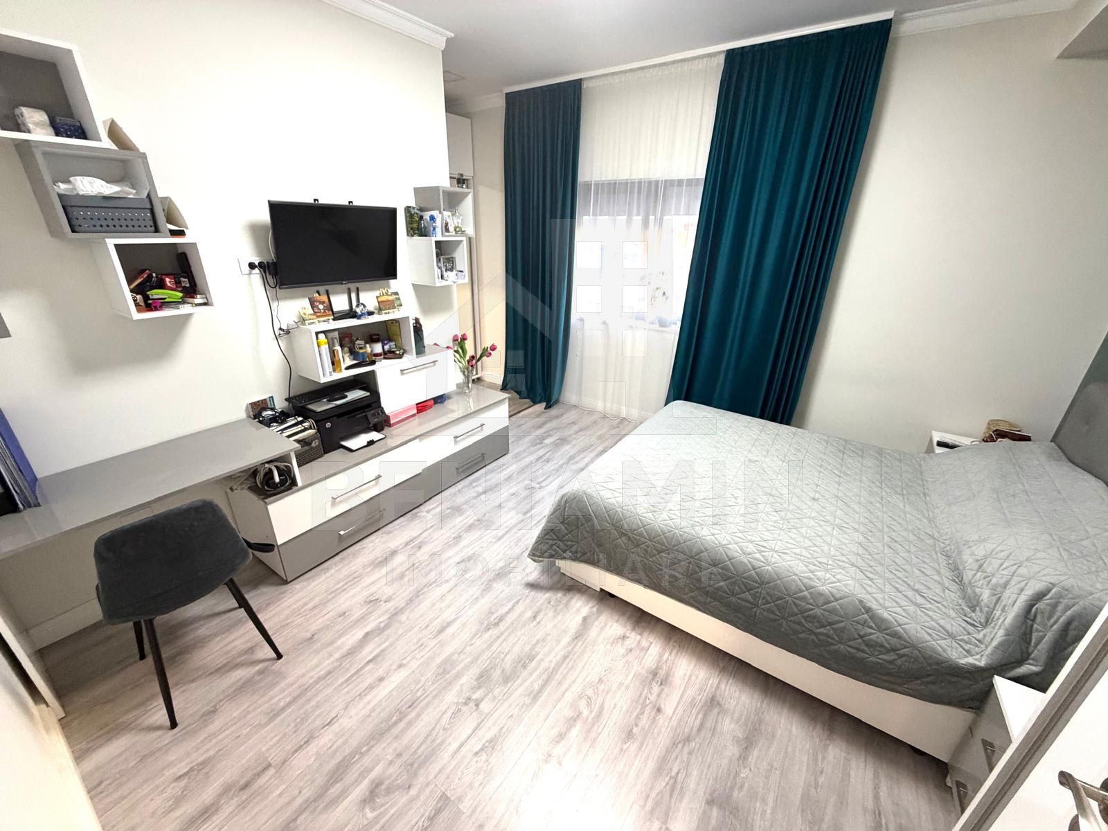 Apartament decomandat deosebit 3 camere 2 bai bloc 2020 cu parcare — fotografia 7