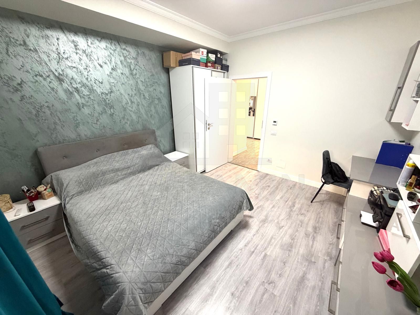 Apartament decomandat deosebit 3 camere 2 bai bloc 2020 cu parcare — fotografia 8