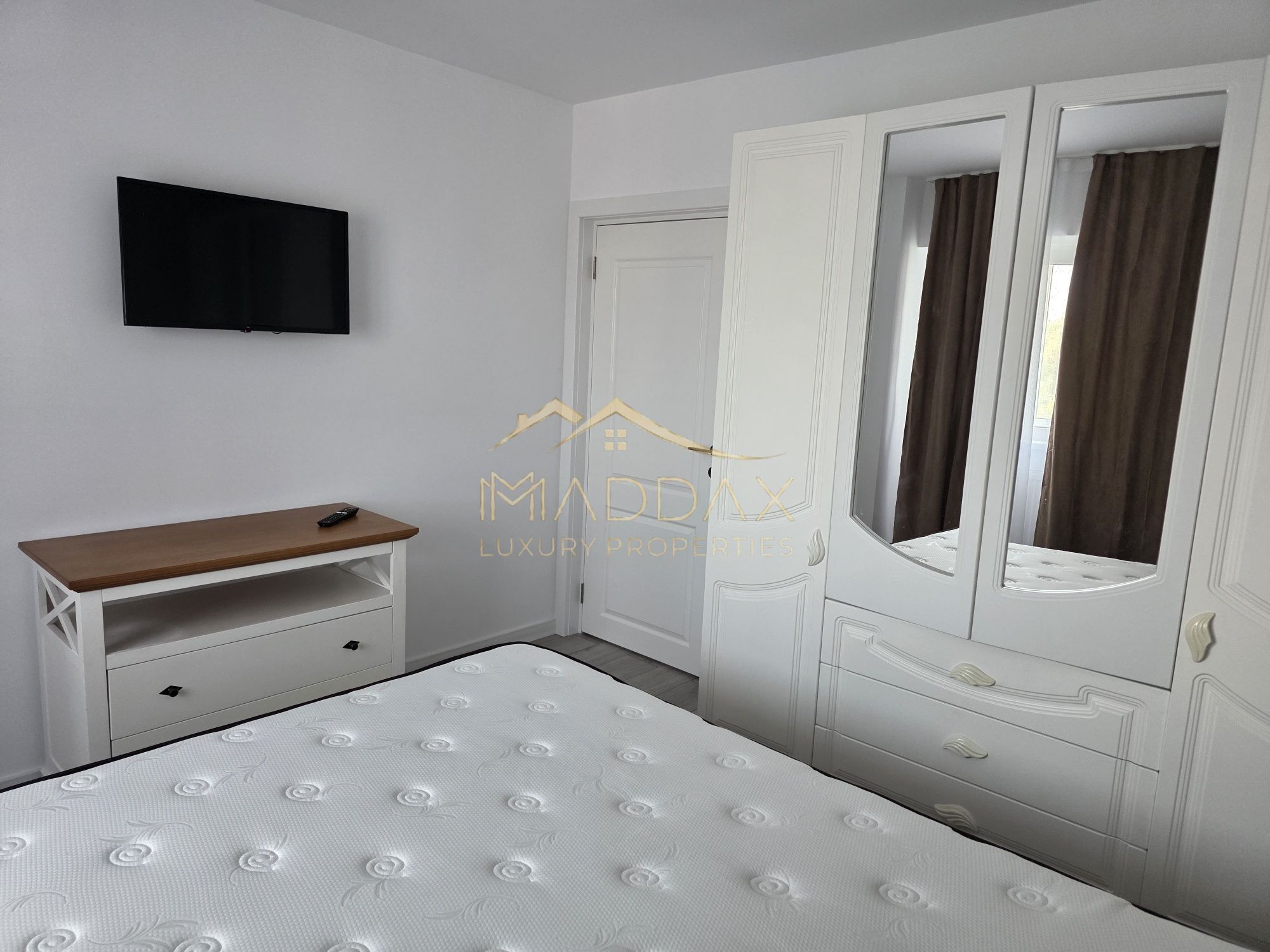 Prima închiriere | 3 camere | Renovat integral | Central | Proximitate metrou — fotografia 5