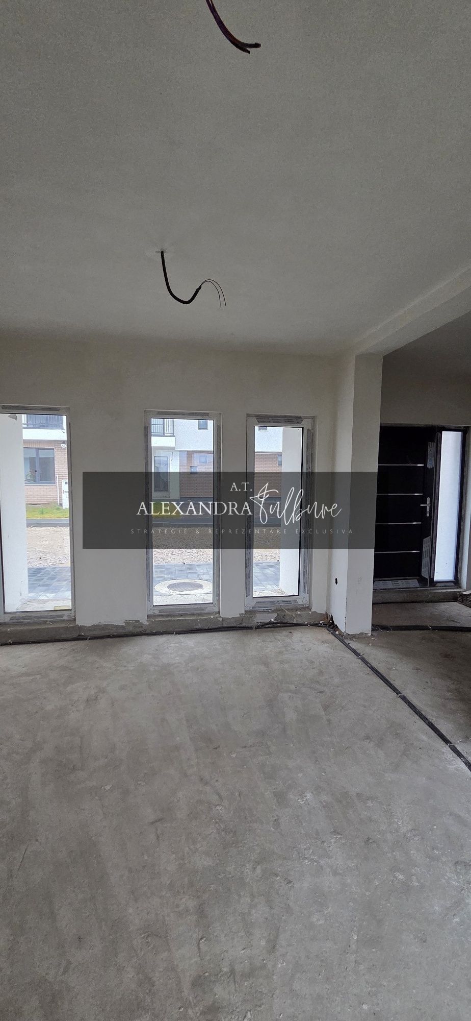 Casa finalizata 2025, 109 mp cu parcare si gradina zona Terra — fotografia 3