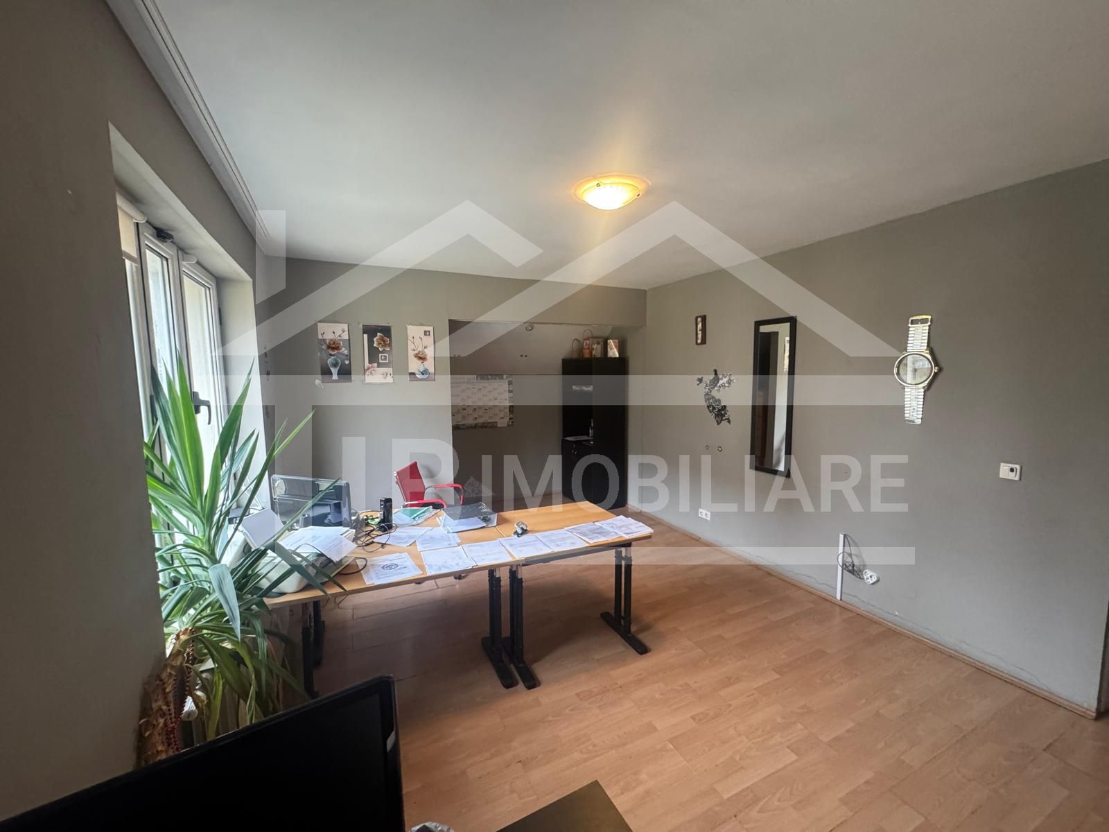 Vila cu 6 camere, 420mp,  teren 720mp, parcari, Zona Shopping City — fotografia 12