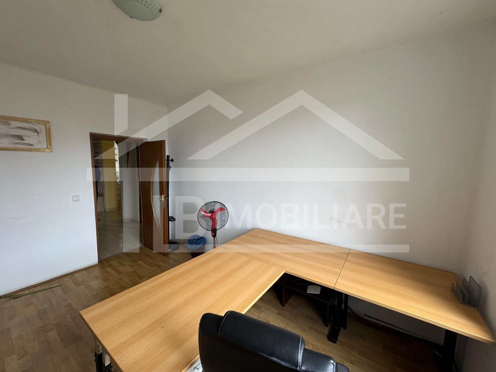Vila cu 6 camere, 420mp,  teren 720mp, parcari, Zona Shopping City — fotografia 15