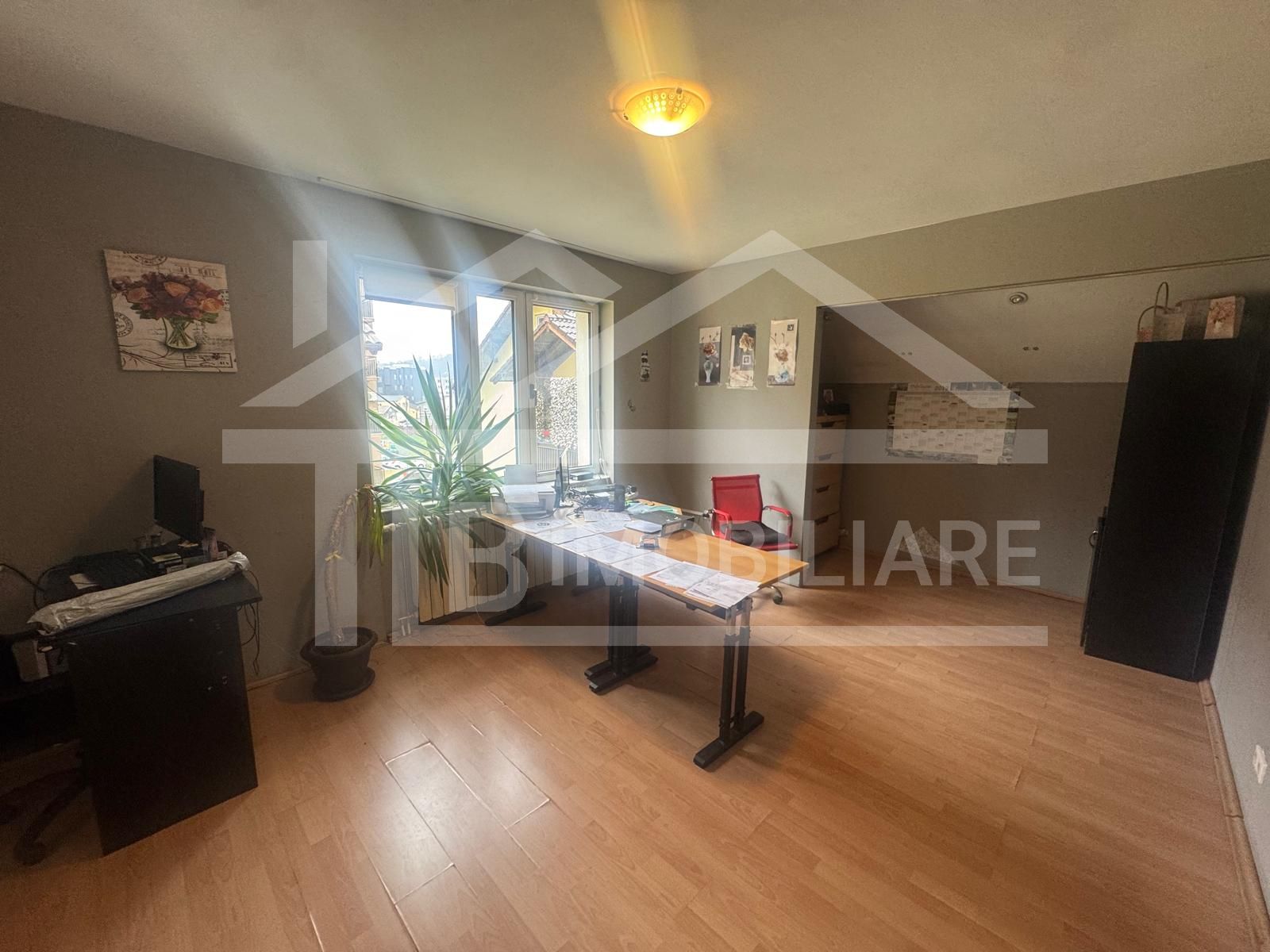 Vila cu 6 camere, 420mp,  teren 720mp, parcari, Zona Shopping City — fotografia 17