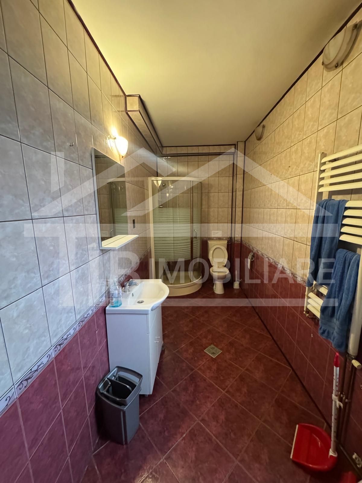 Vila cu 6 camere, 420mp,  teren 720mp, parcari, Zona Shopping City — fotografia 26