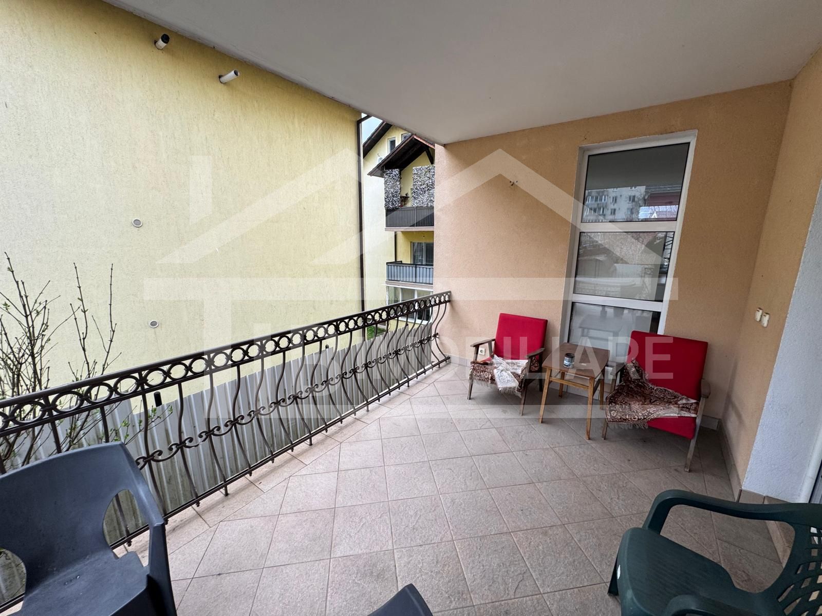 Vila cu 6 camere, 420mp,  teren 720mp, parcari, Zona Shopping City — fotografia 29
