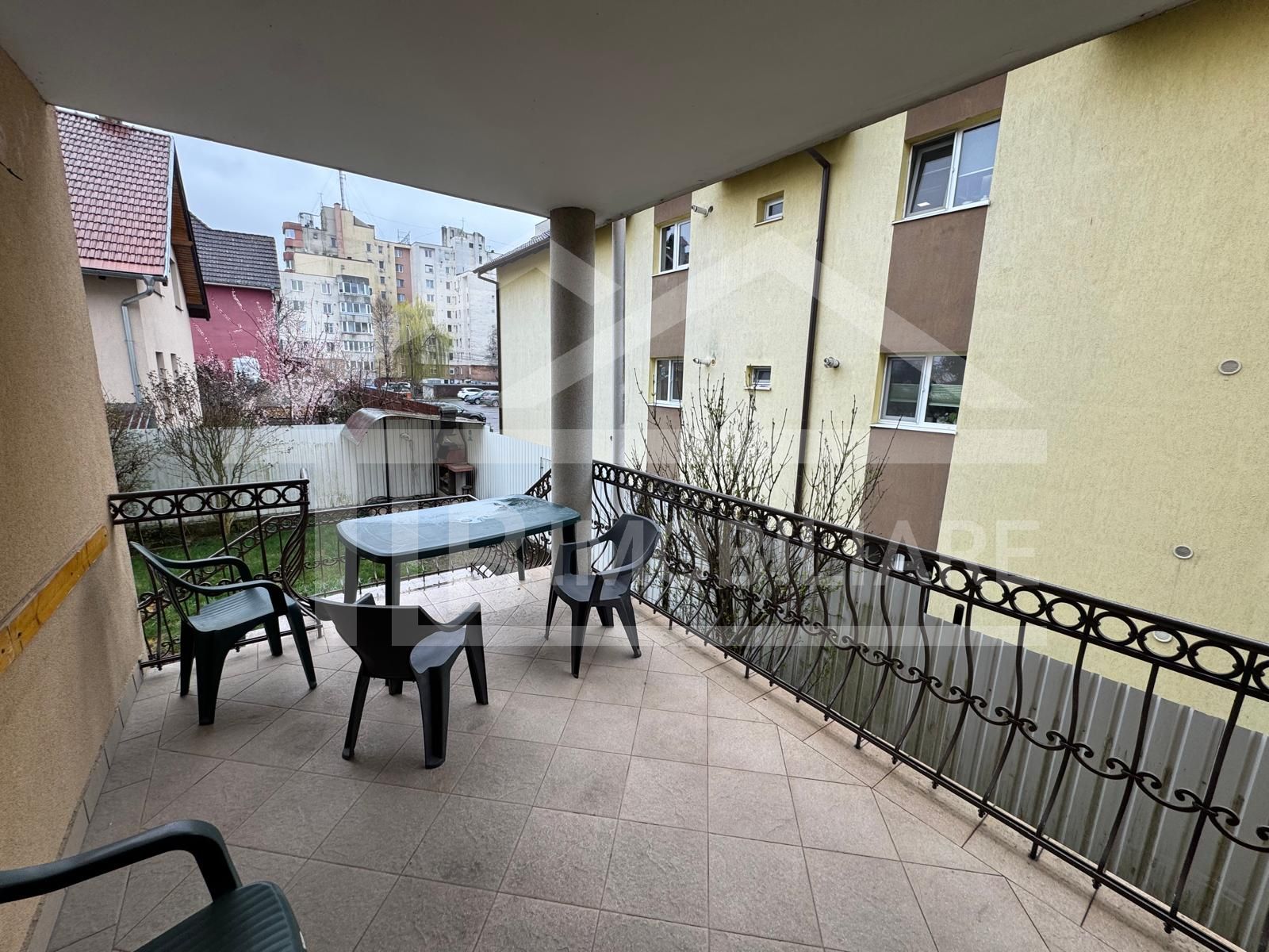 Vila cu 6 camere, 420mp,  teren 720mp, parcari, Zona Shopping City — fotografia 30