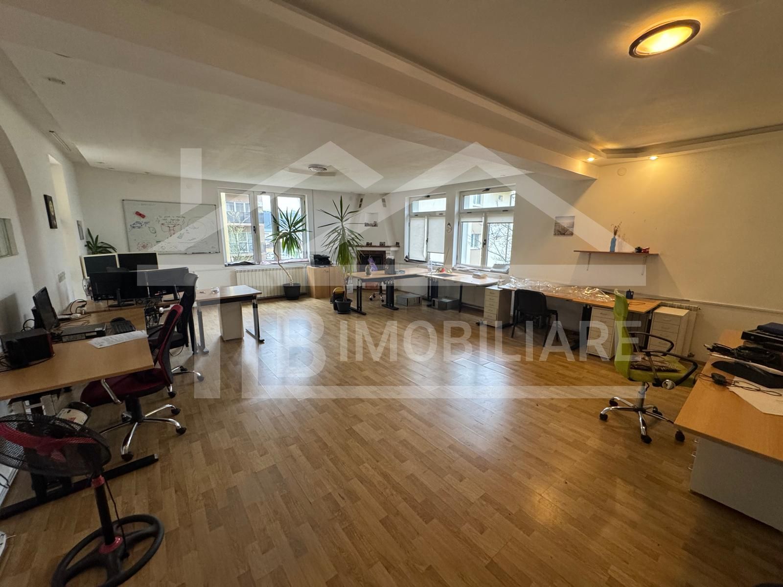 Vila cu 6 camere, 420mp,  teren 720mp, parcari, Zona Shopping City — fotografia 6