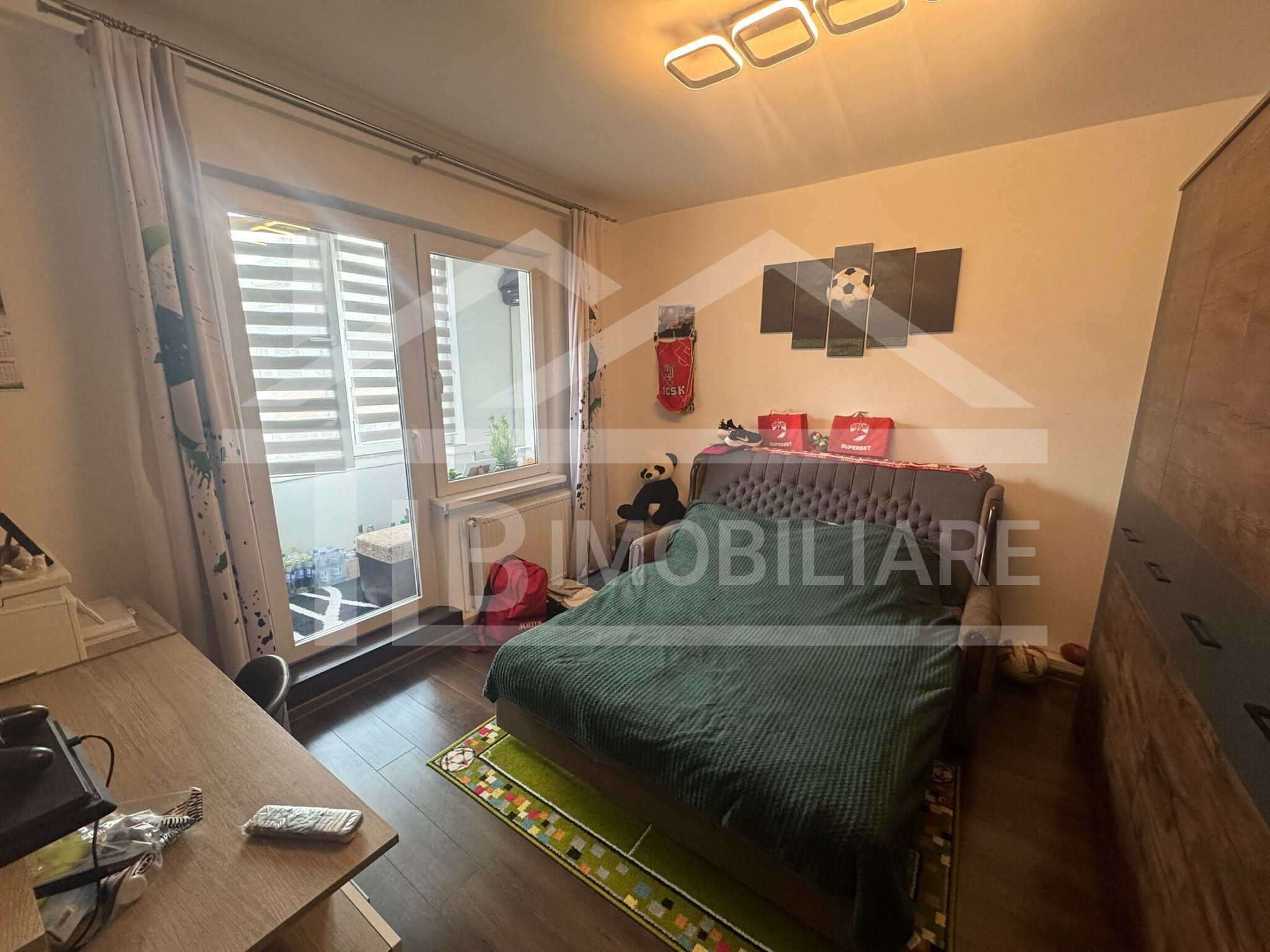 Apartament cu 3 camere, 70 mp, decomandat, garaj, Zona Fortuna — fotografia 4