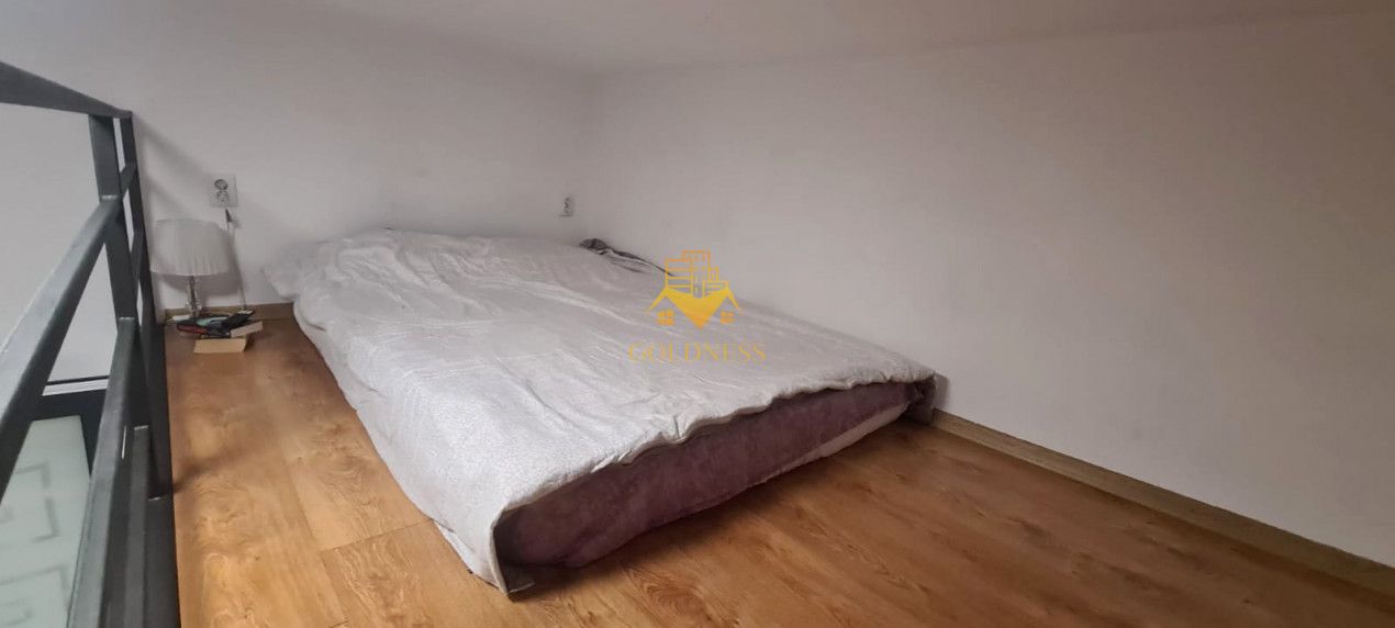 1 camera, Piata Unirii, Piata Muzeului, BCU, Meron, Marty, KFC — fotografia 4