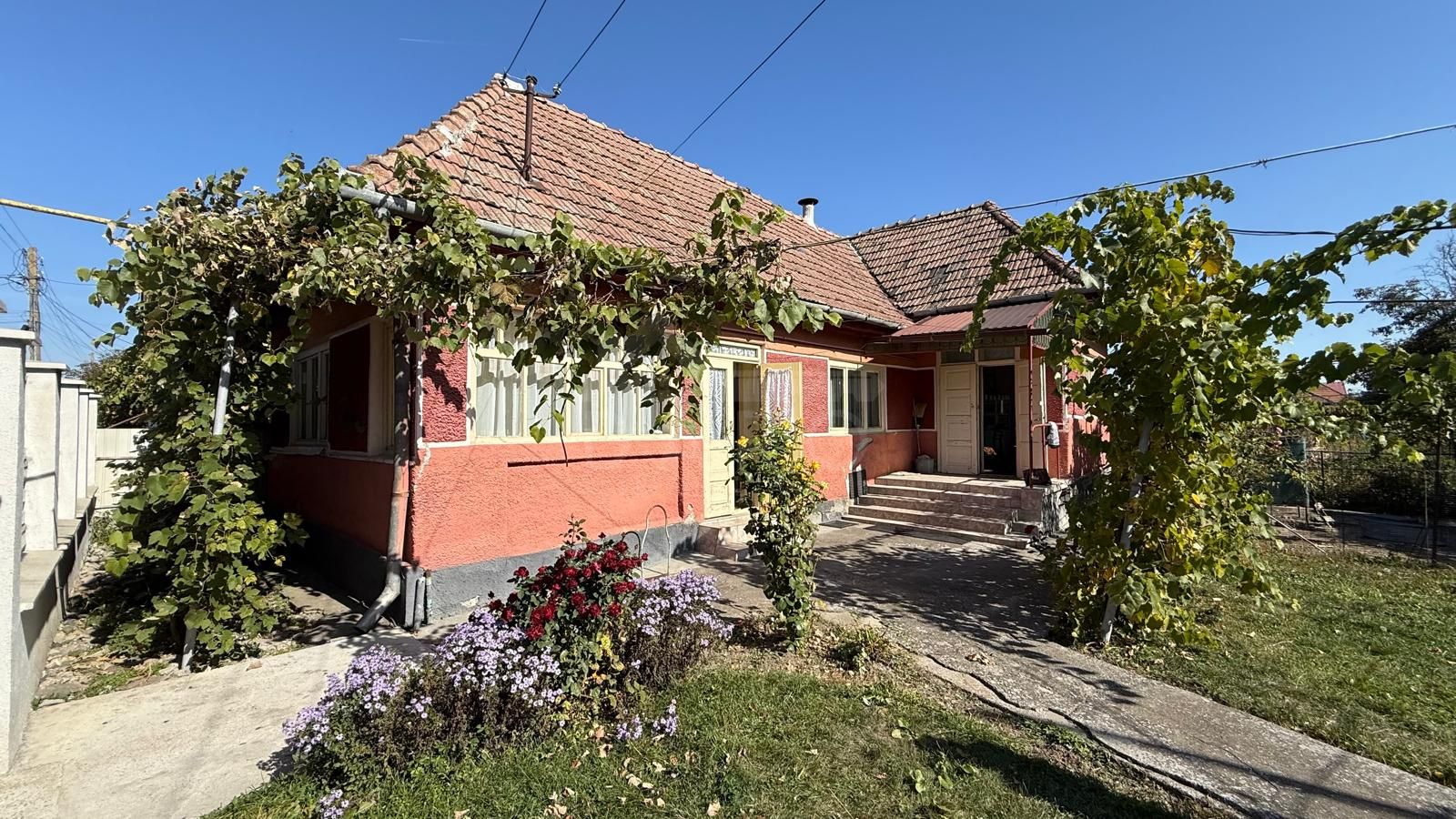 Casă în Ungheni preț 75.000 . 1100 mp teren — fotografia 4