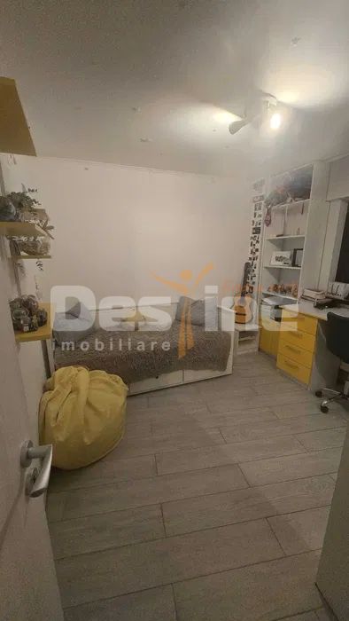 Apartament cu 4 camere de vânzare – Crângași — fotografia 3