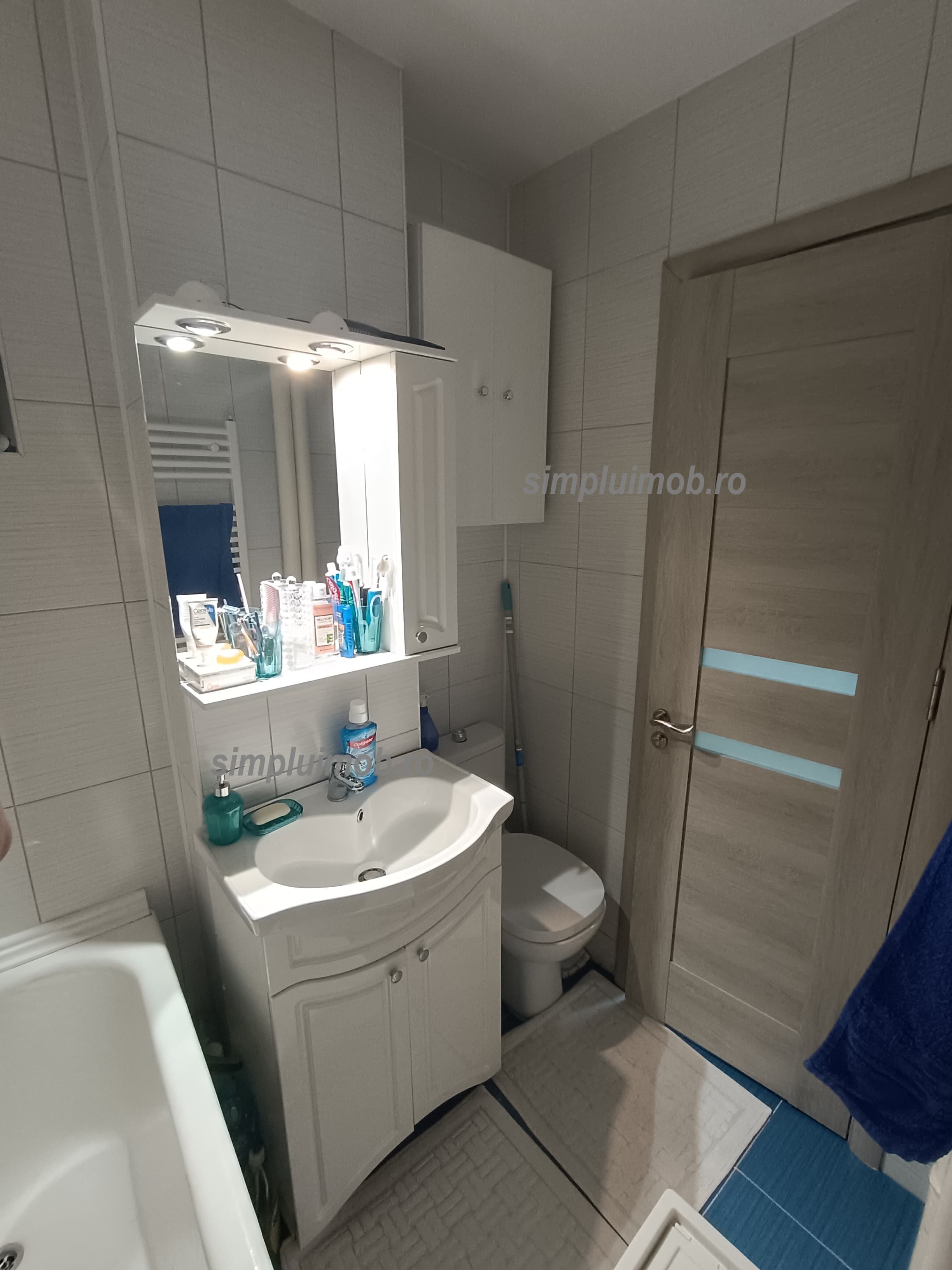 Centrala proprie decomandat parcare boxa 3 camere Dna Ghica — fotografia 18