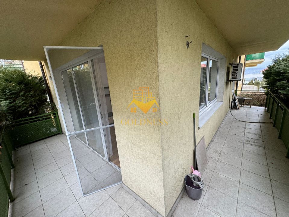 2 camere, Andrei Muresanu,Grand Hotel Italia, Trifoiului — fotografia 7