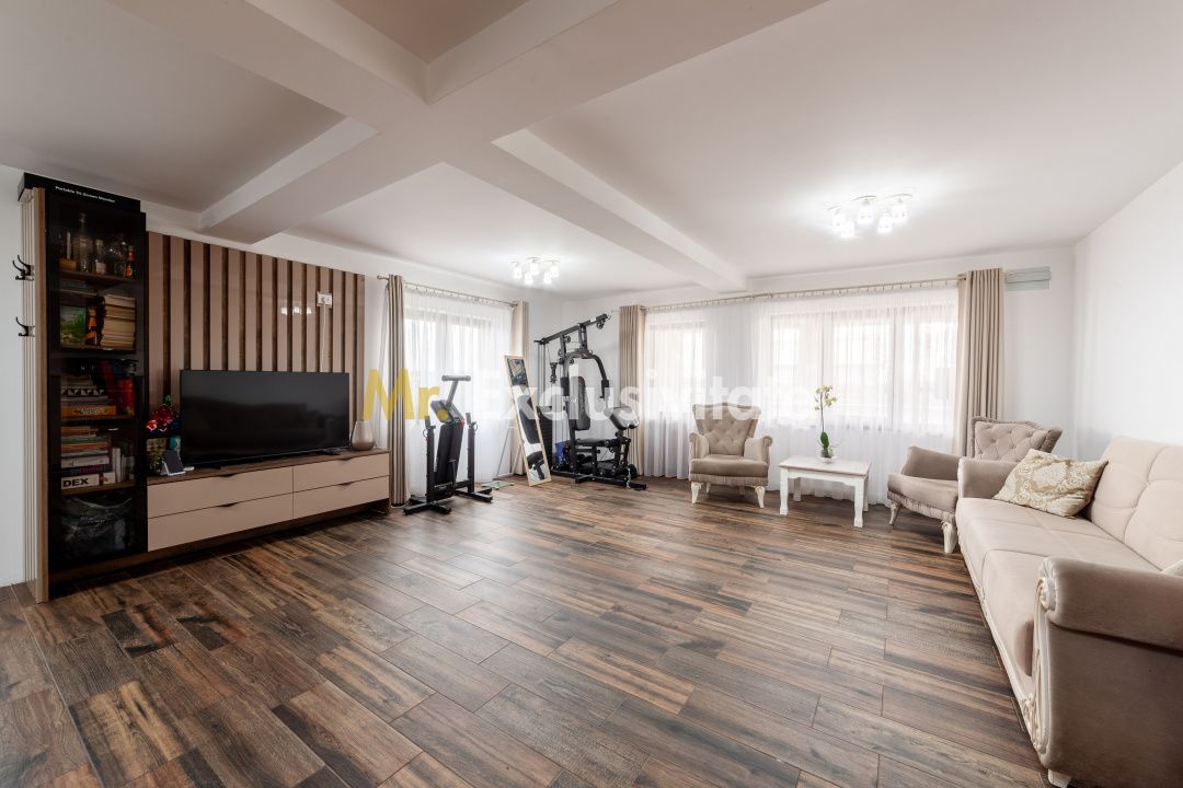 Casa P+M, 120mp utili, teren 477mp, Bradu, AG — fotografia 14