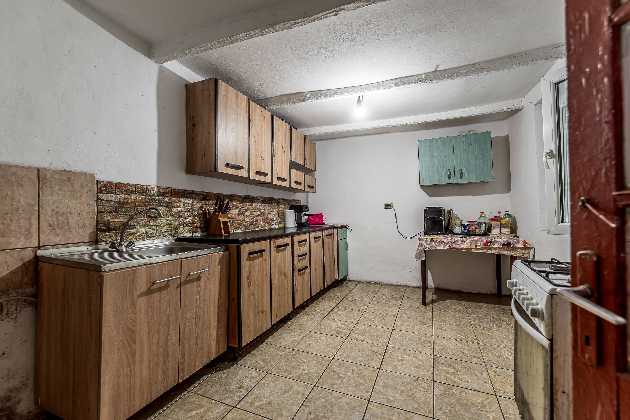 Casă cu teren 3.950 mp | Dorobanți | 63.500 € negociabil — fotografia 4