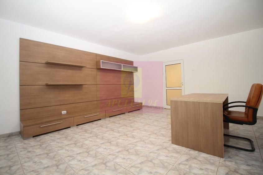 Apartament cu 3 camere de vânzare Decebal adiacent — fotografia 4