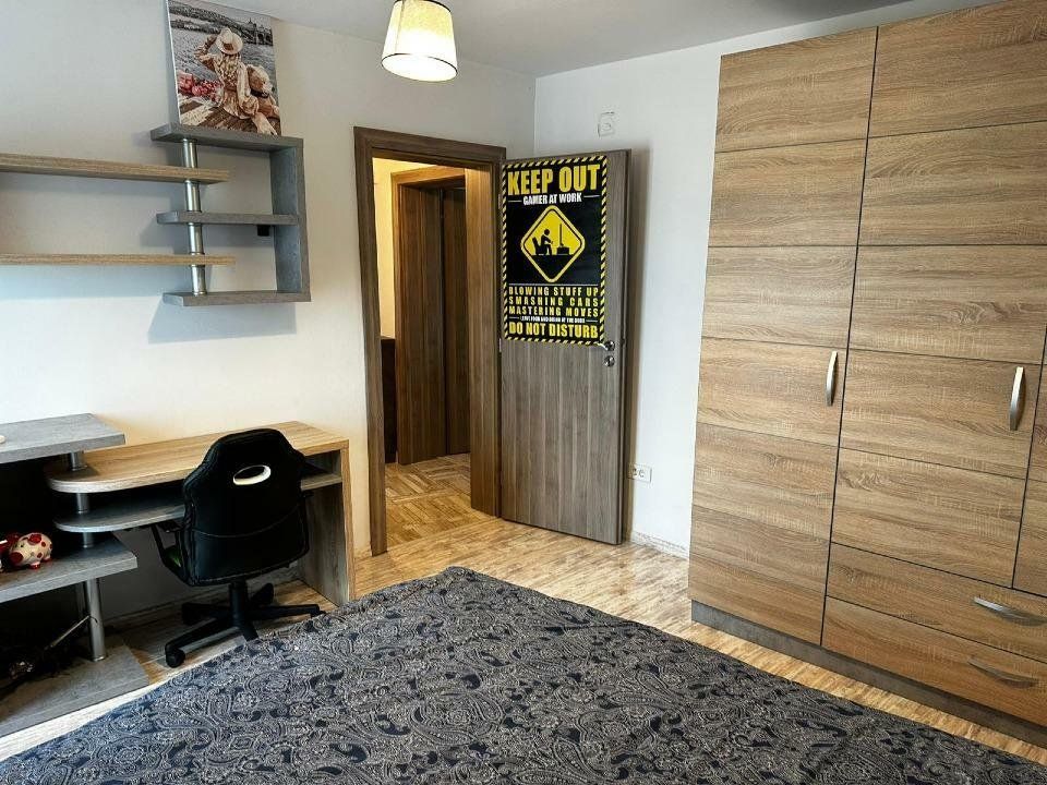 Proprietar: ap 4 cam, 110mp, Bdul Unirii 55, pozitie excelenta — fotografia 6