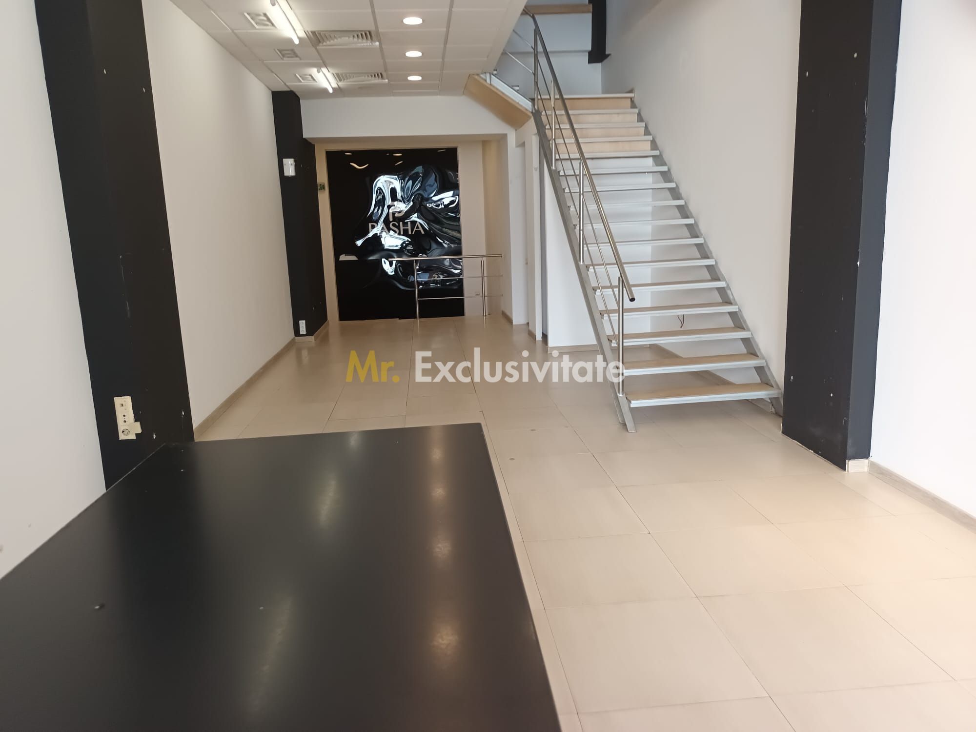 Spațiu comercial de închiriat în Craiova, zona Central — fotografia 2