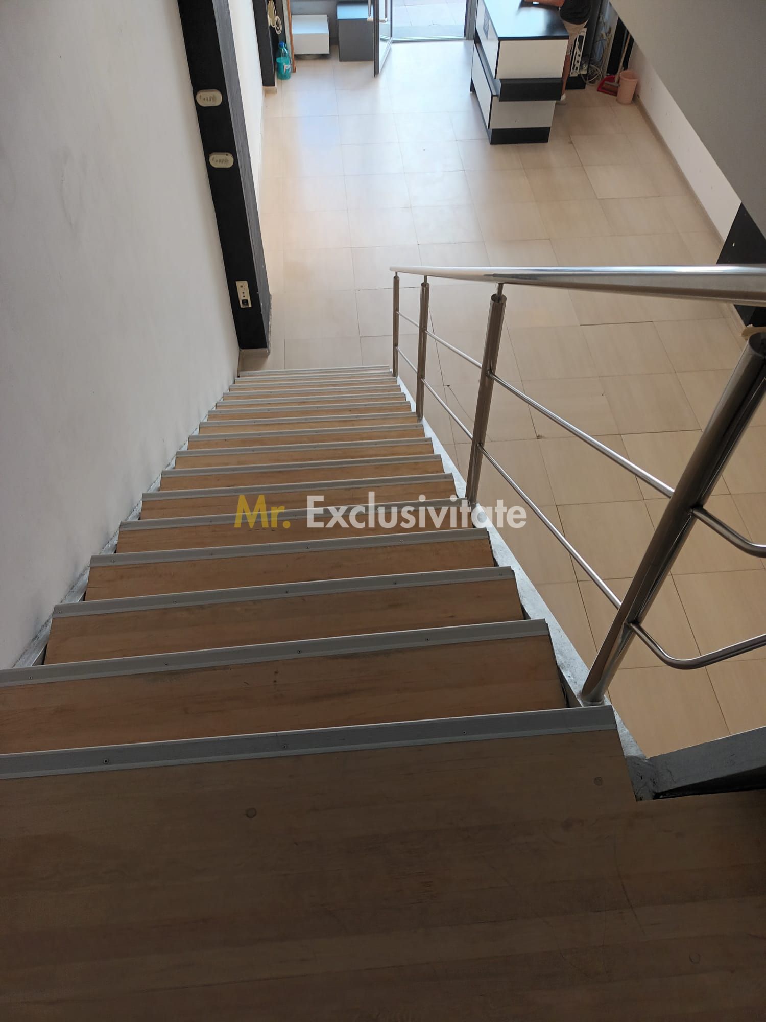 Spațiu comercial de închiriat în Craiova, zona Central — fotografia 3