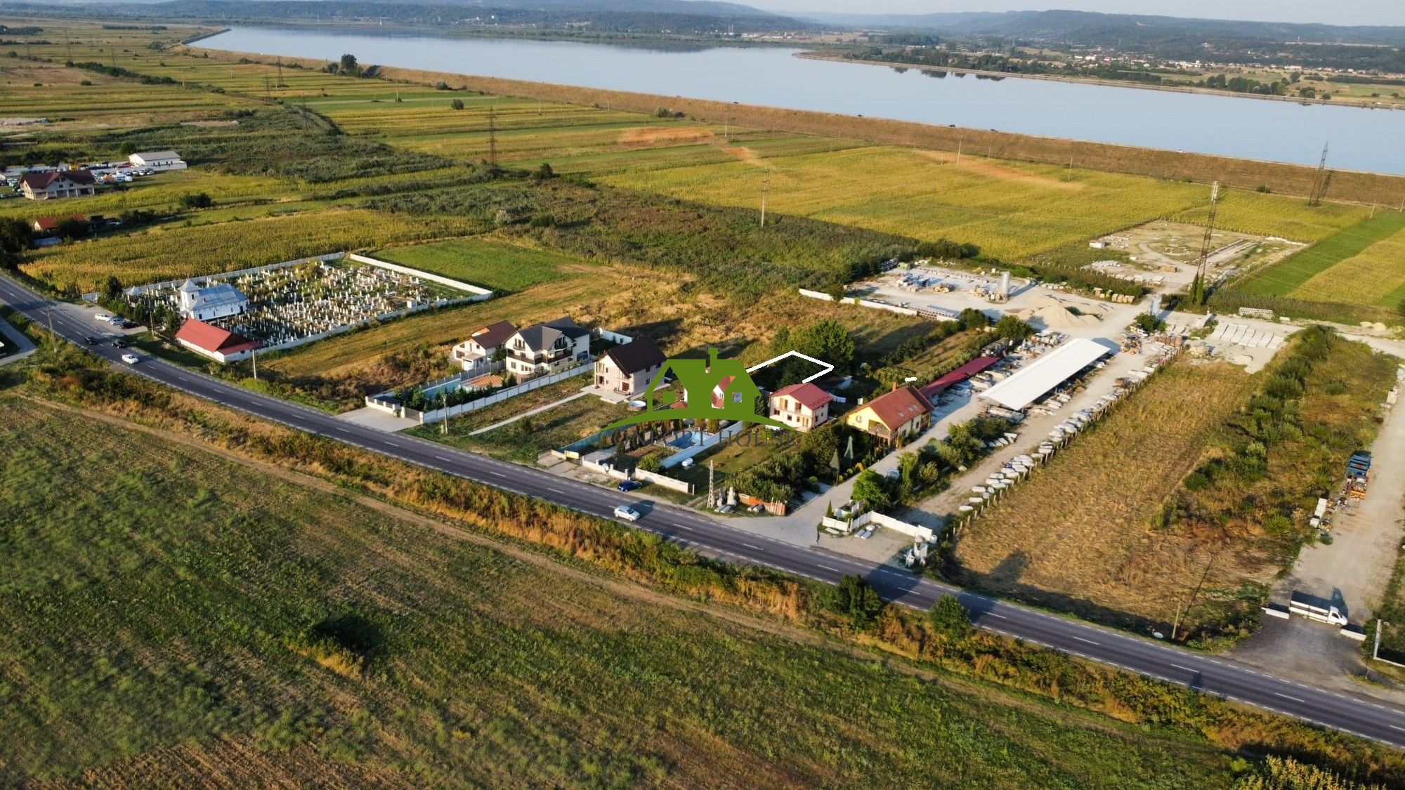 Vilă cu Piscină și Teren Generos 3.600 mp – Marcea-Slăvitești Valcea — fotografia 2