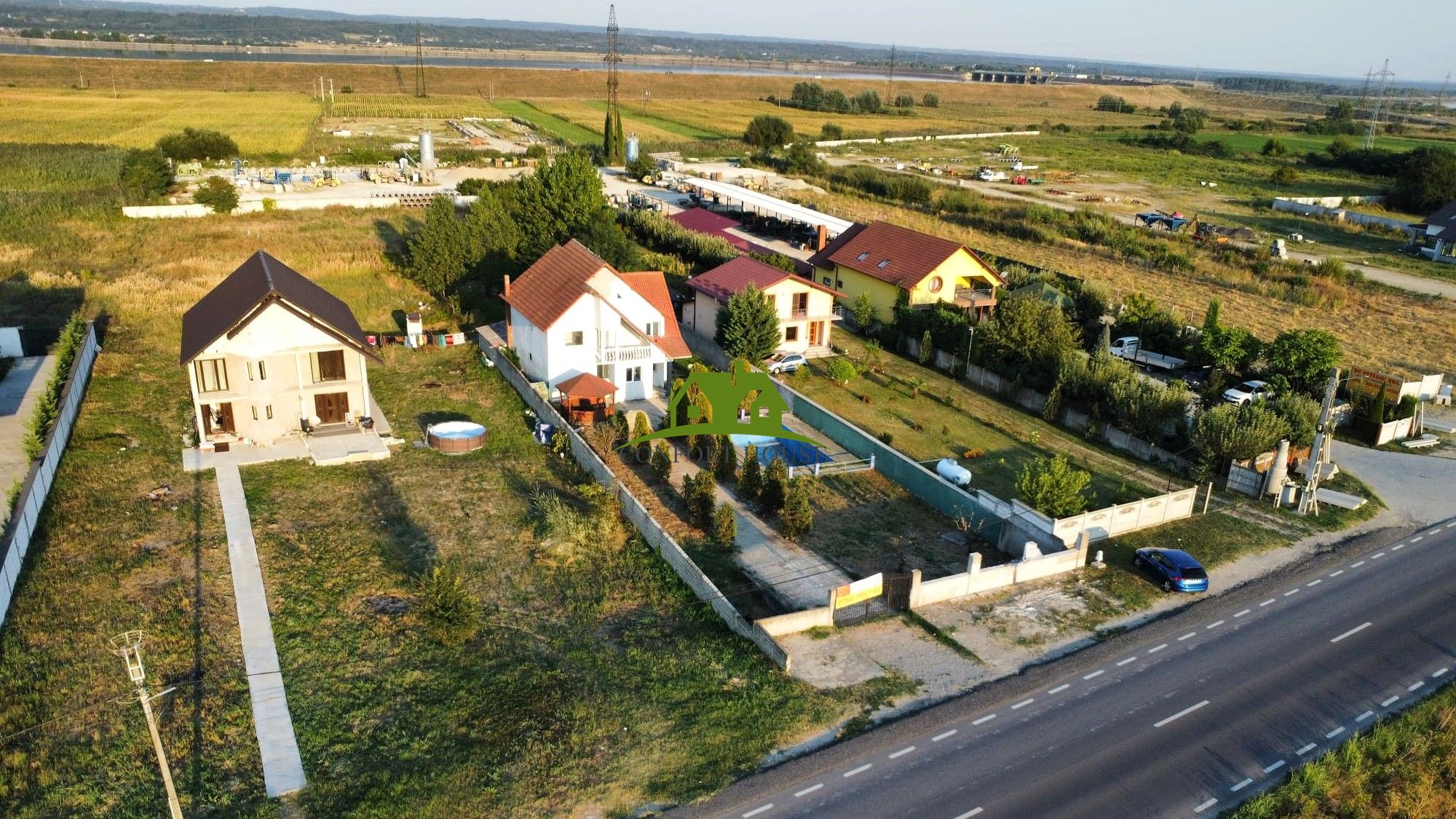Vilă cu Piscină și Teren Generos 3.600 mp – Marcea-Slăvitești Valcea — fotografia 3