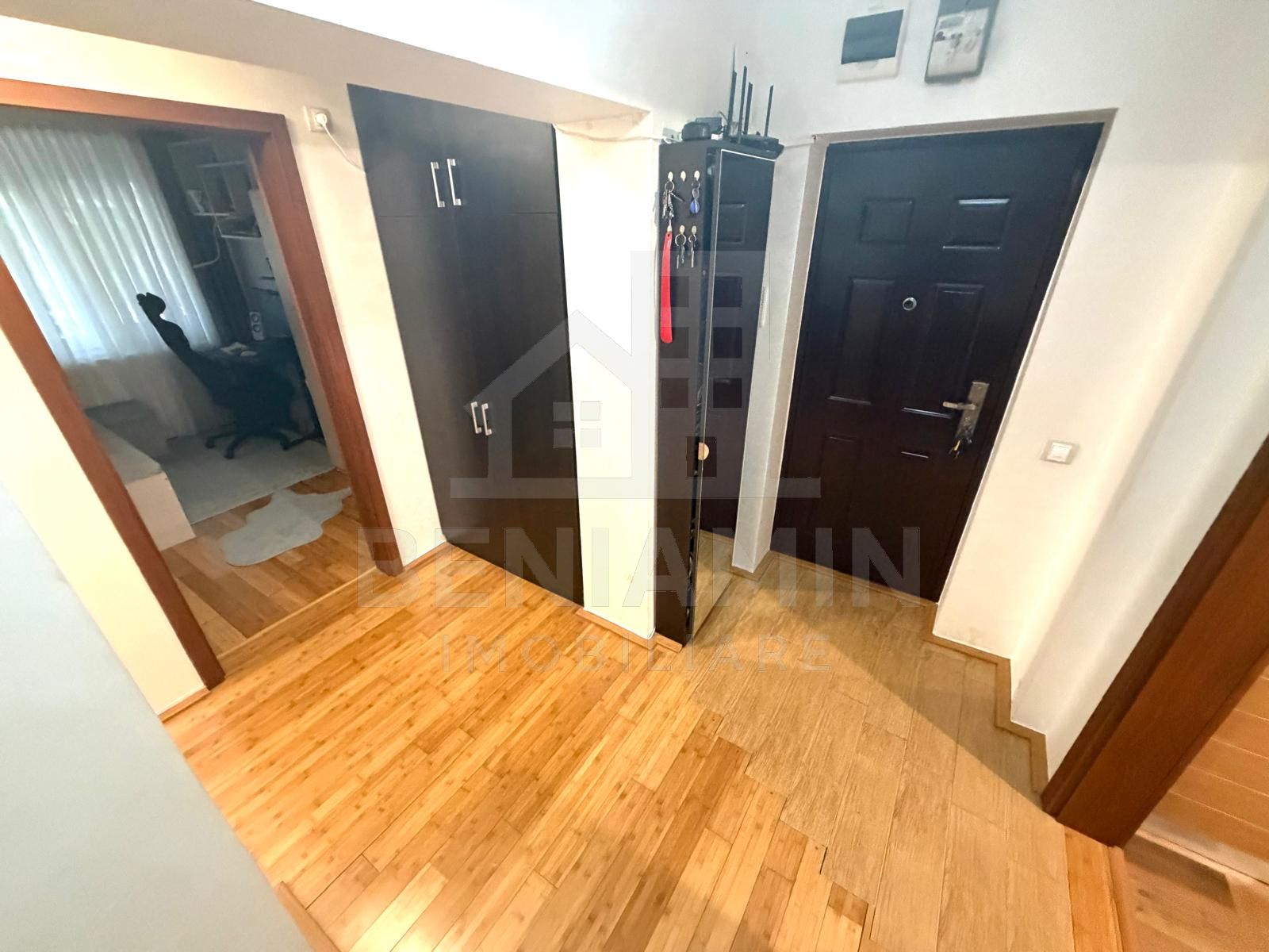 Apartament 3 camere decomandat parter Brazda lui Novac Simplon 67mp — fotografia 5