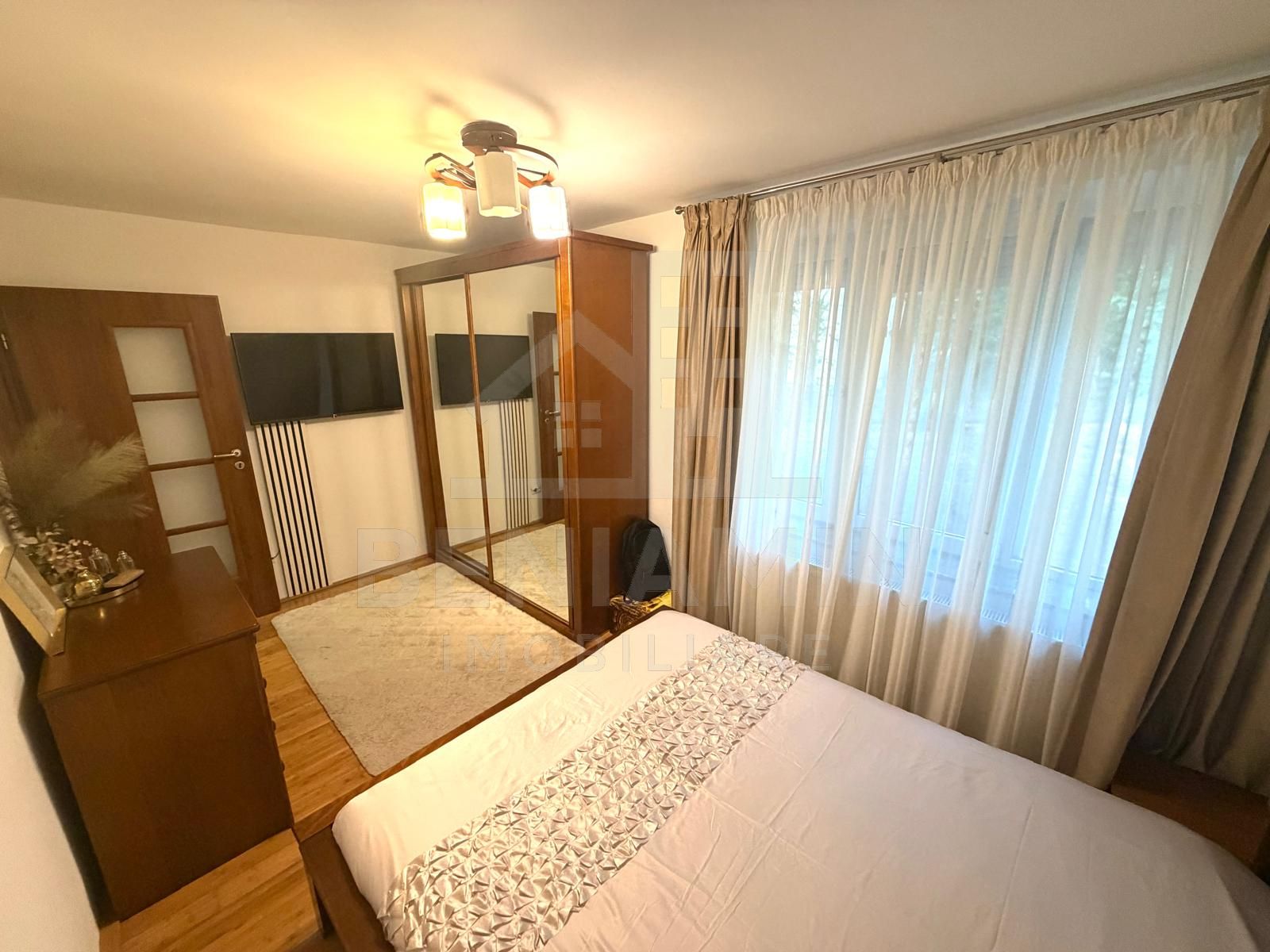 Apartament 3 camere decomandat parter Brazda lui Novac Simplon 67mp — fotografia 8
