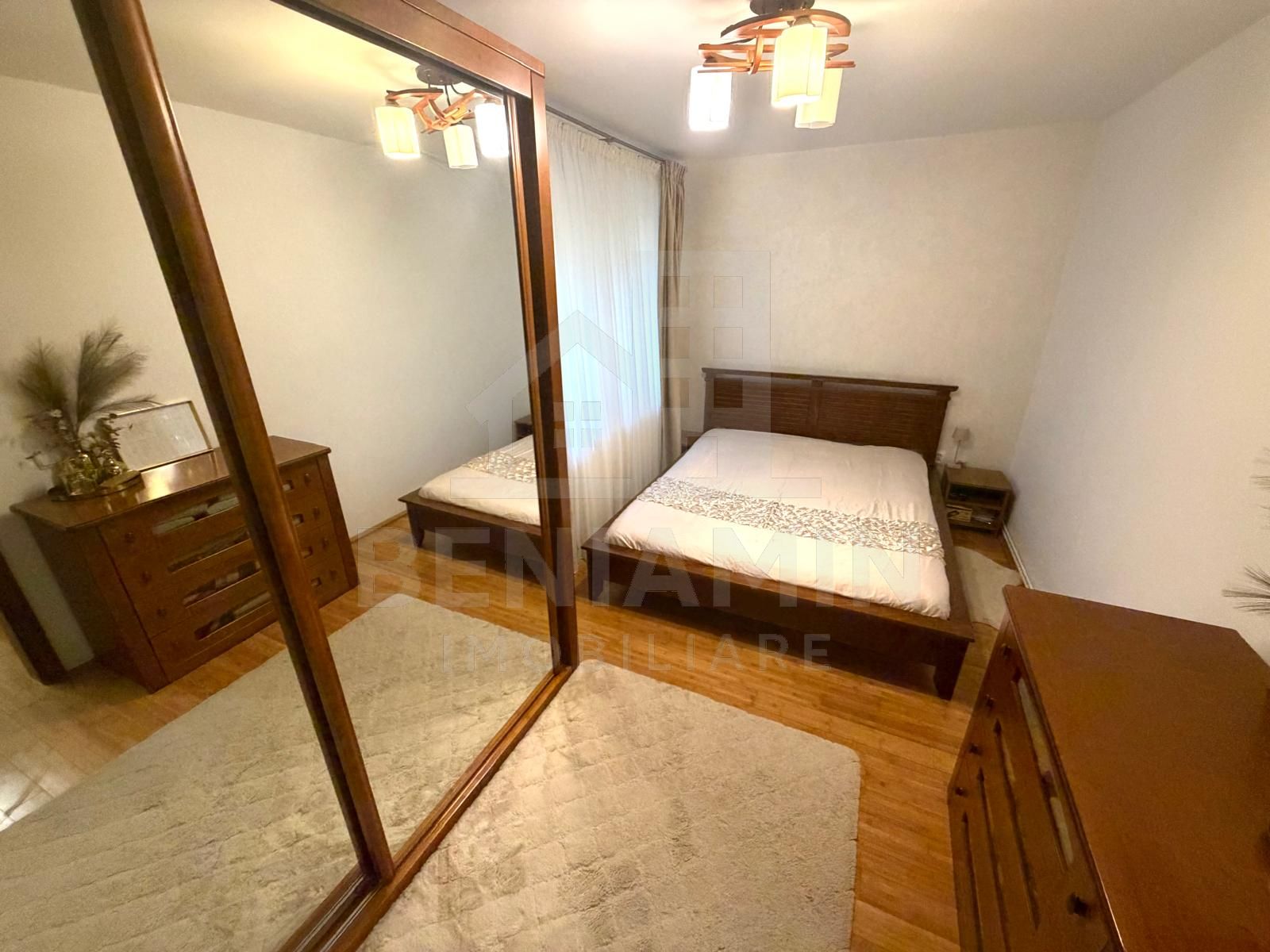 Apartament 3 camere decomandat parter Brazda lui Novac Simplon 67mp — fotografia 9