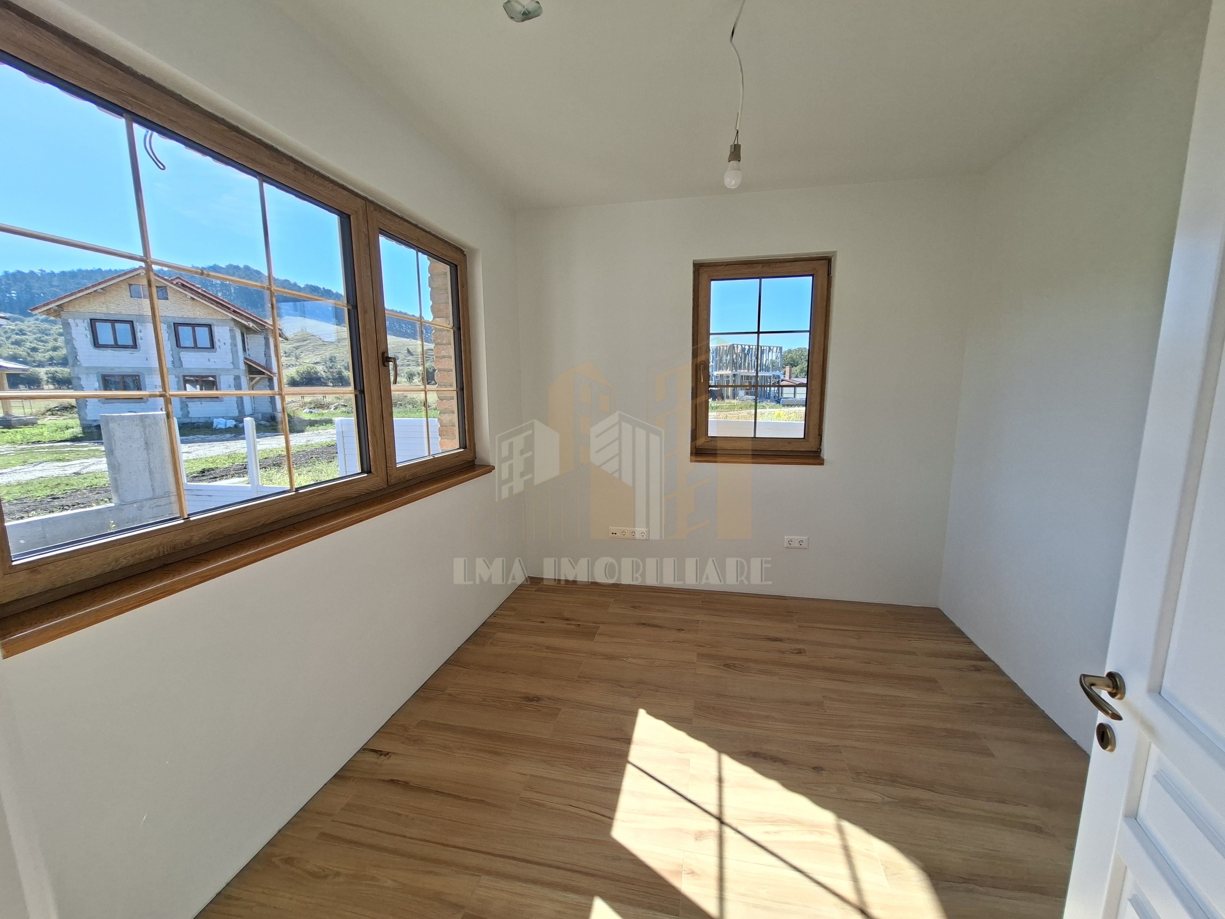 Casa pasiva 5 camere Sanpetru  Lempes Brasov — fotografia 14